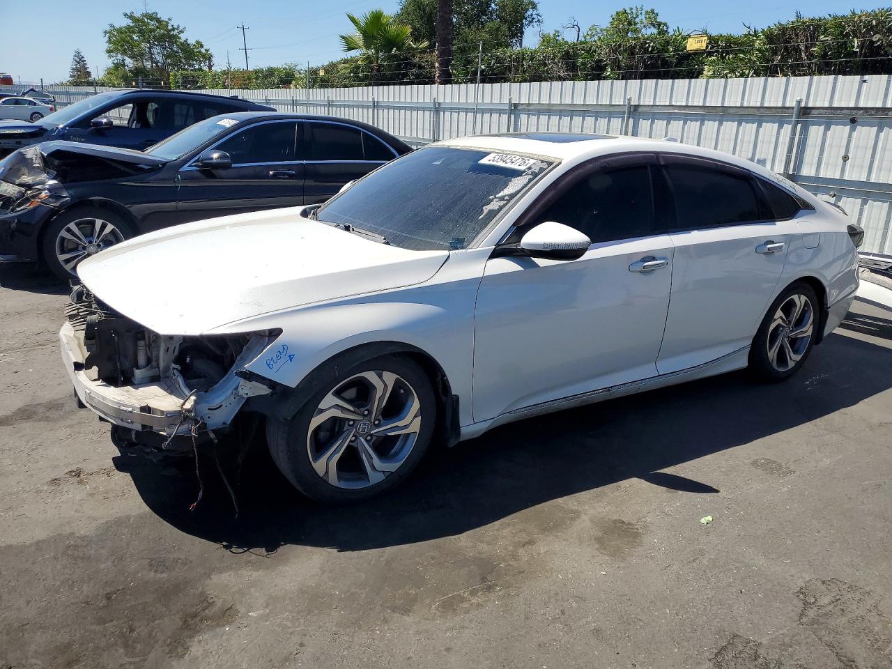 Salvage Honda Accord Image