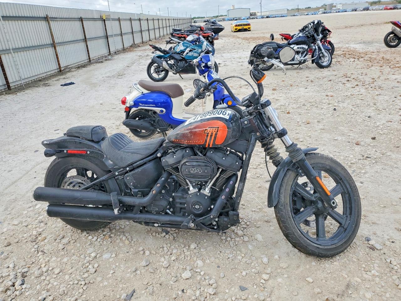Salvage Harley-Davidson Fxbbs Image