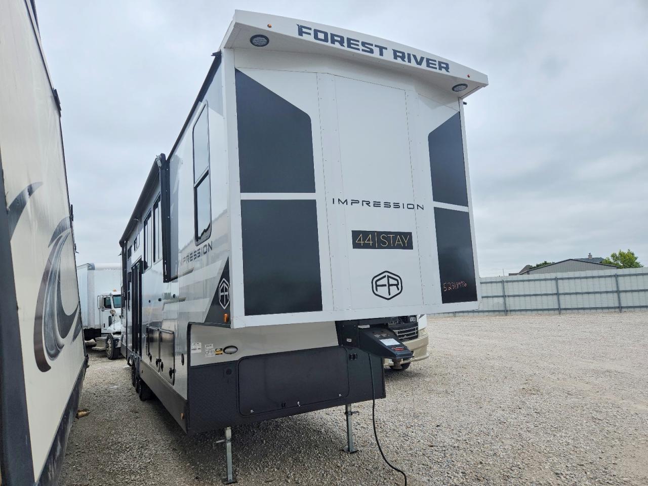 Salvage Frrv Trailer Image