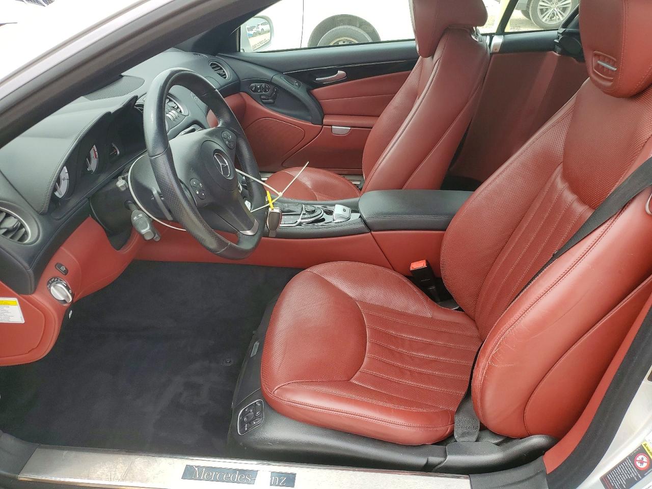Mercedes-Benz S-Class 550