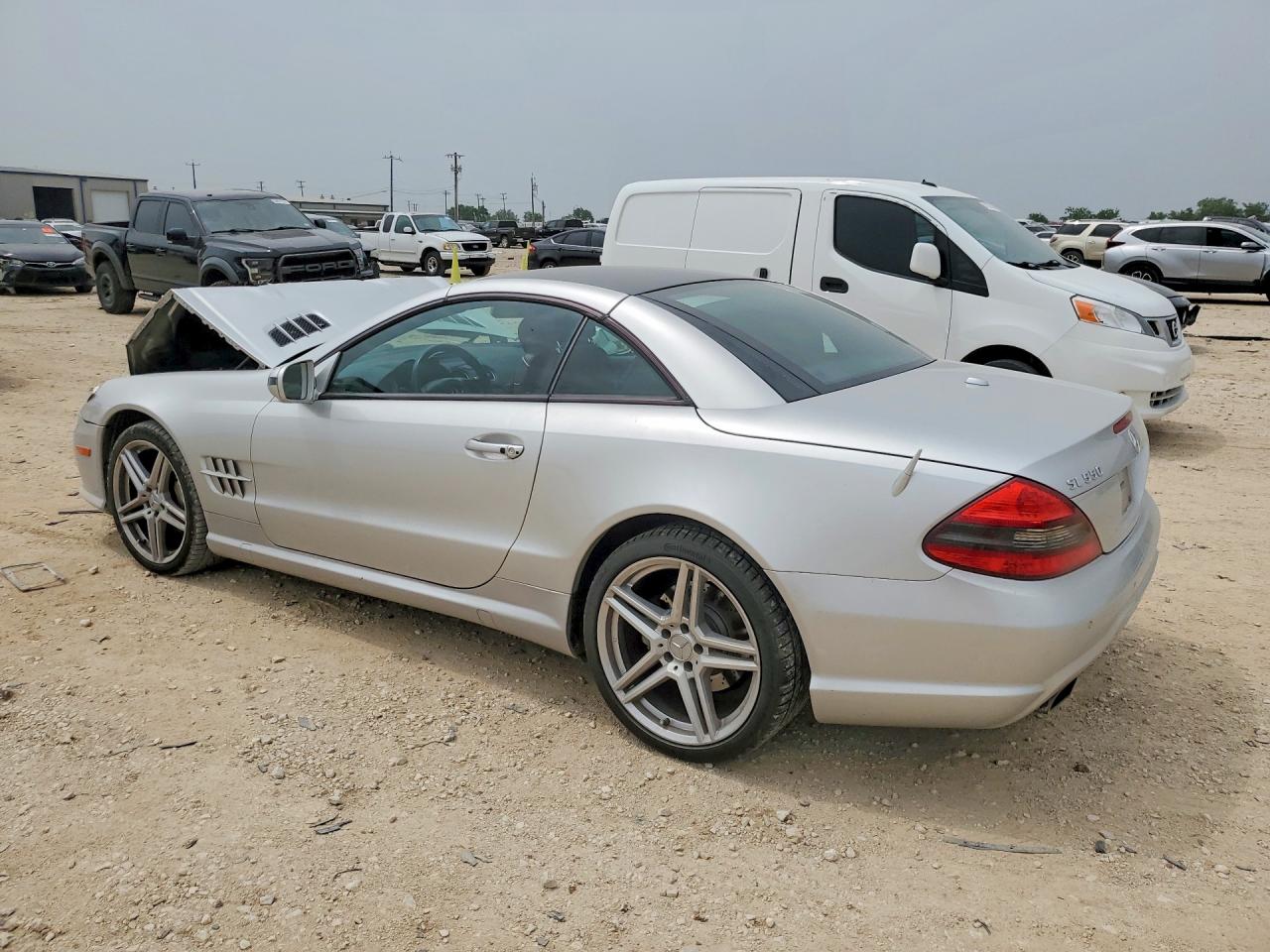 Mercedes-Benz S-Class 550