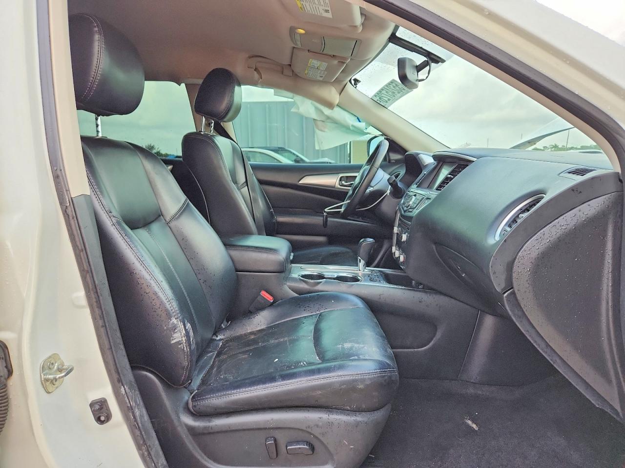 Nissan Pathfinder Sl