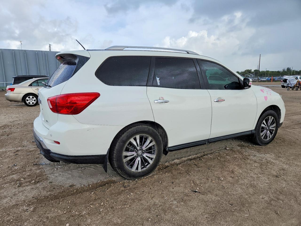 Nissan Pathfinder Sl
