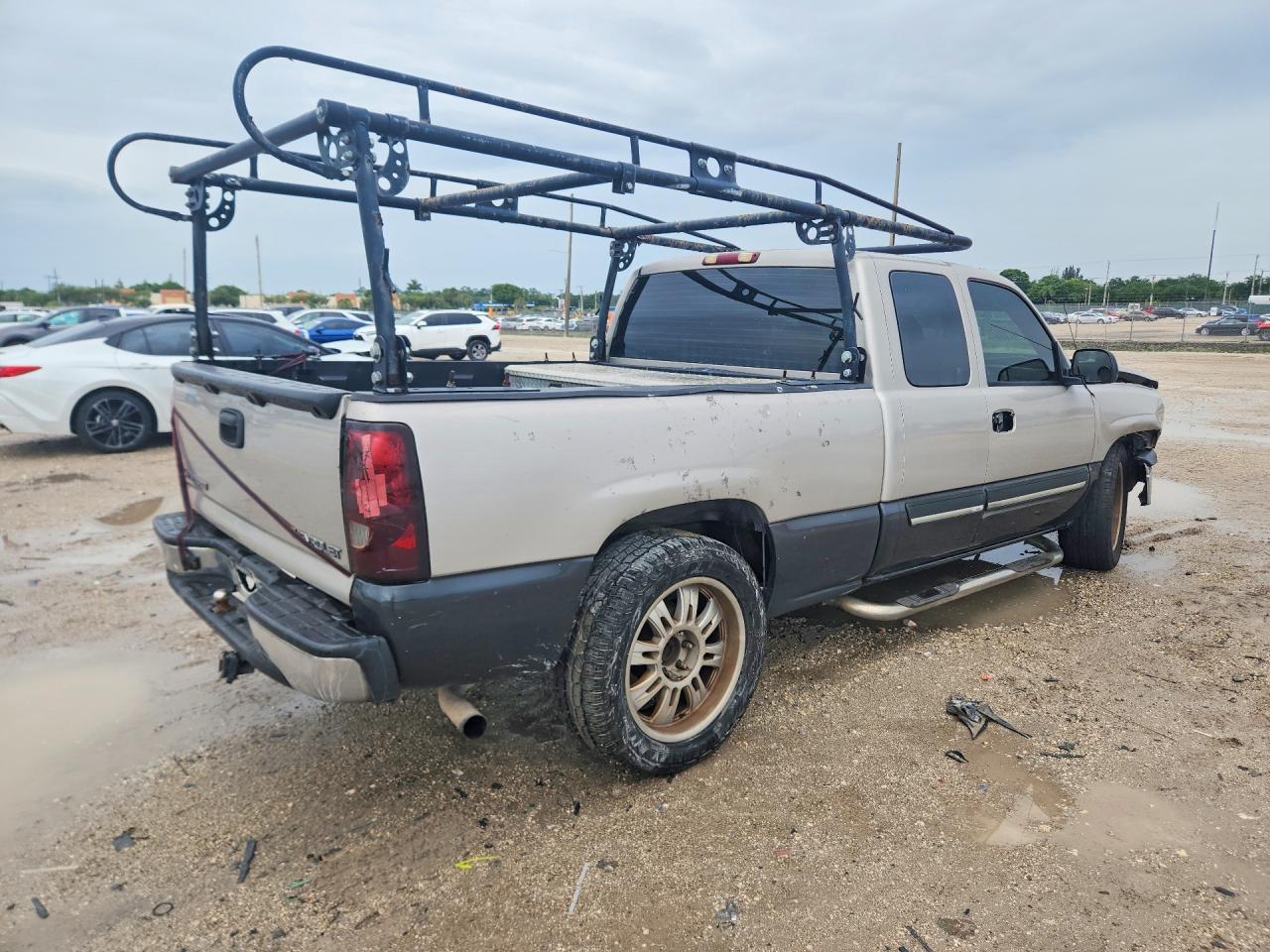 Chevrolet Silverado C1500