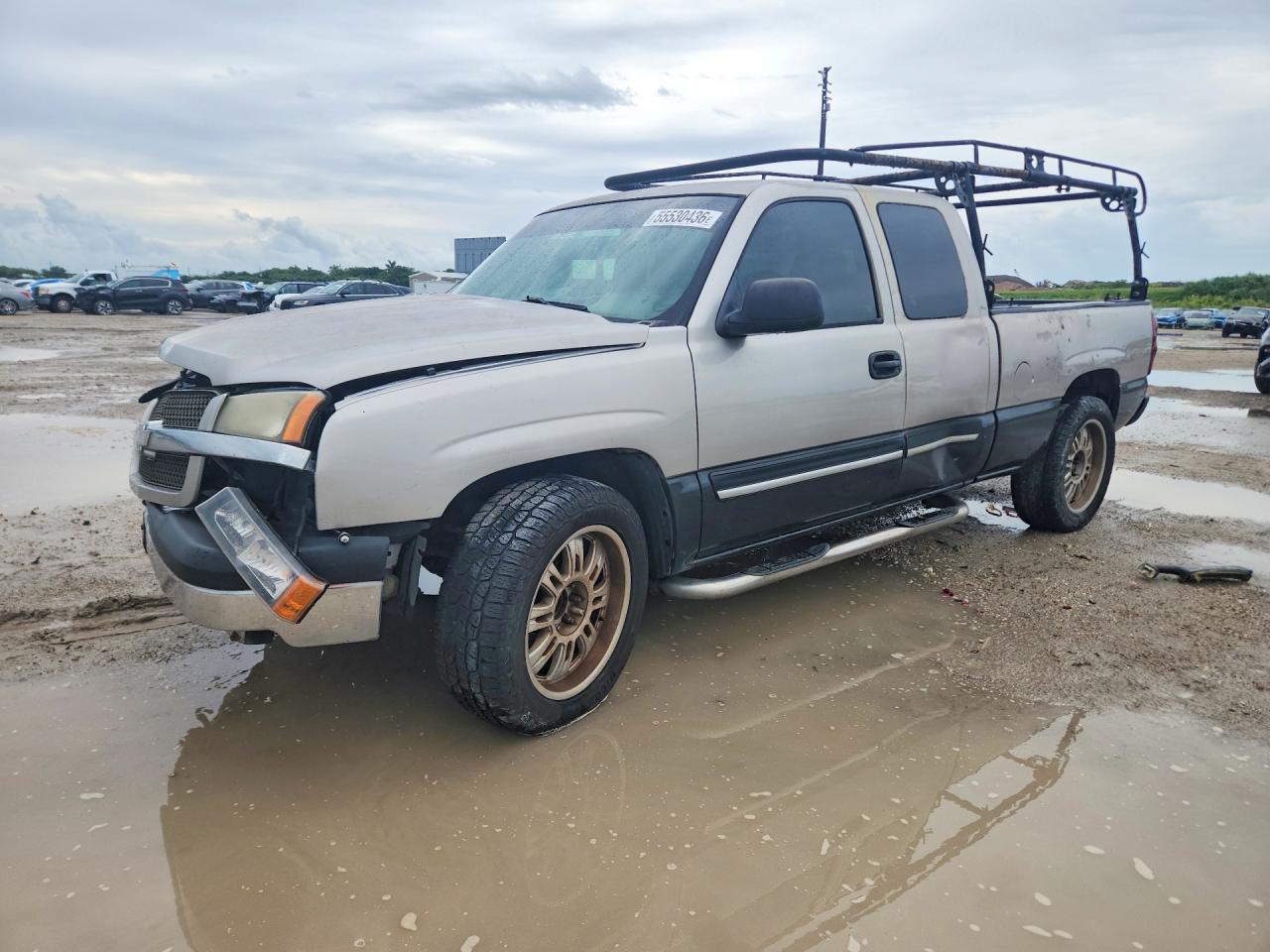 Salvage Chevrolet Silverado Image