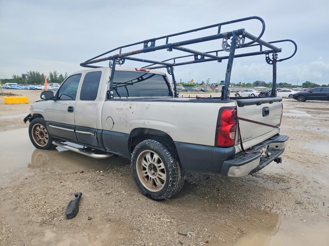 Chevrolet Silverado C1500