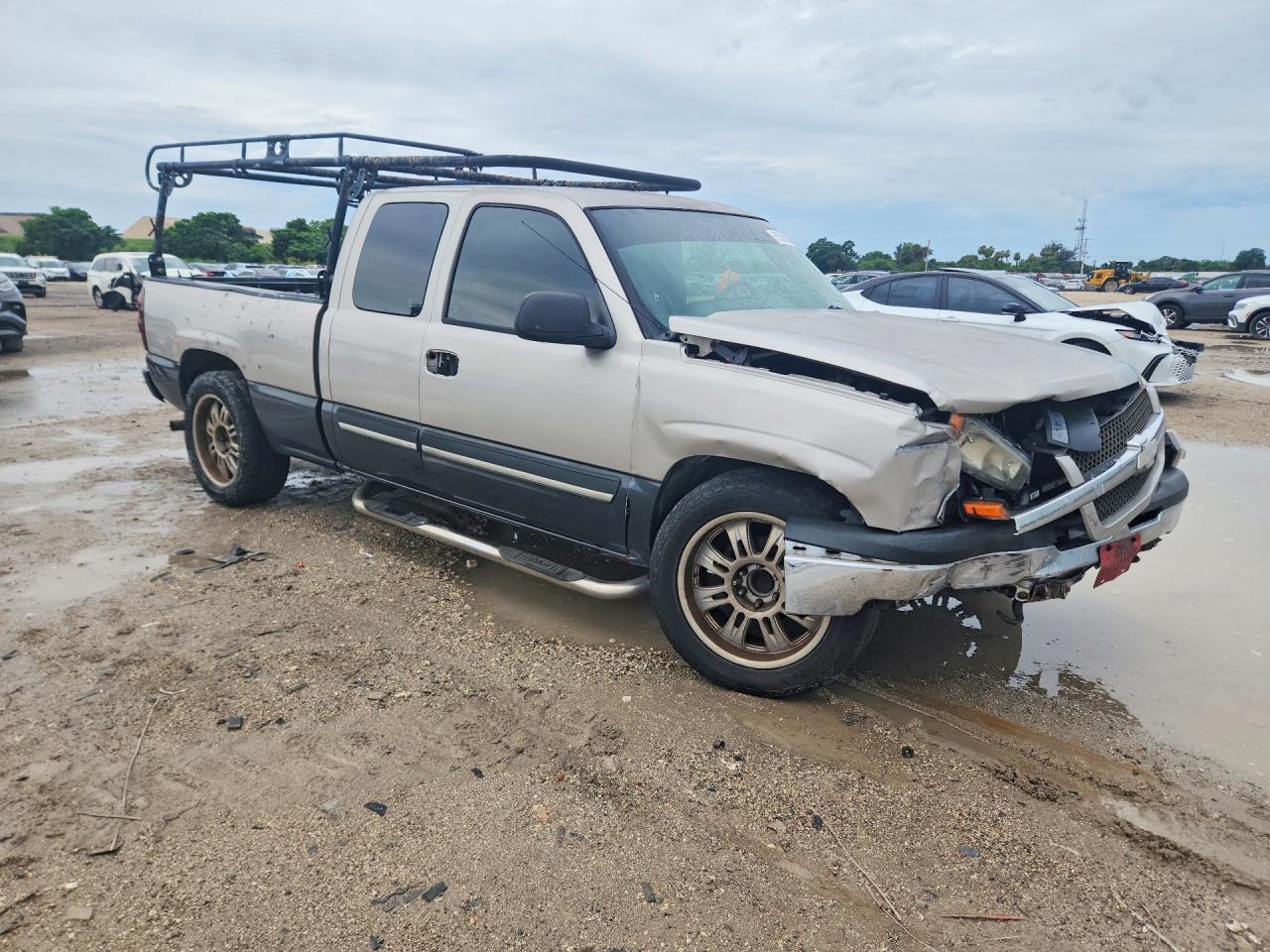 Chevrolet Silverado C1500
