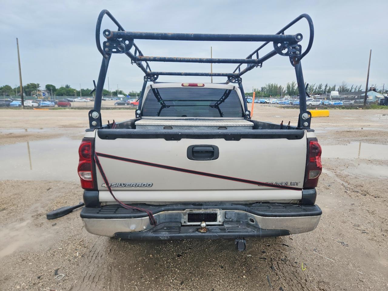 Chevrolet Silverado C1500