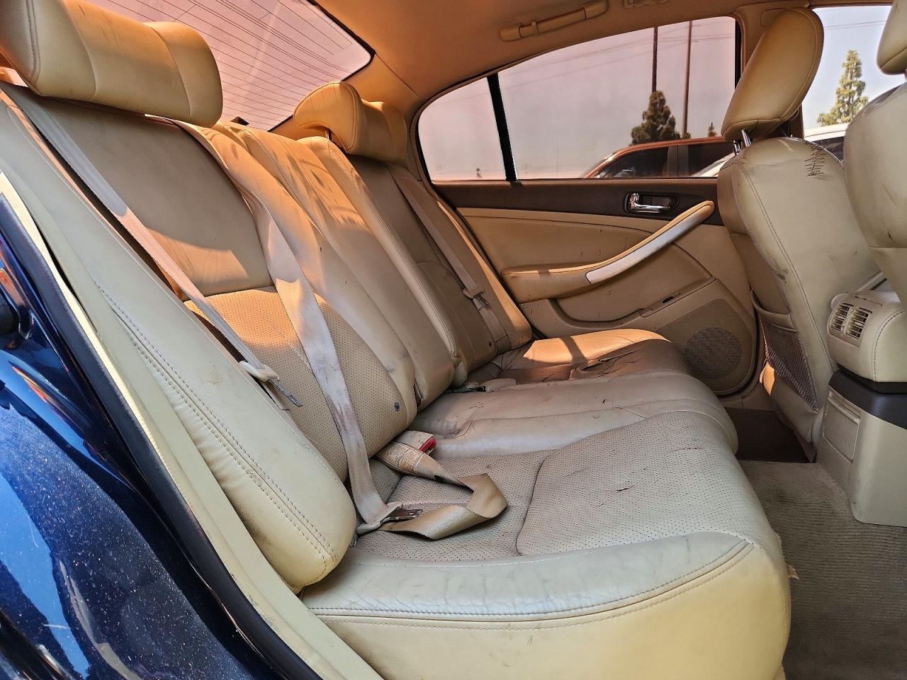 INFINITI G35 Base Base