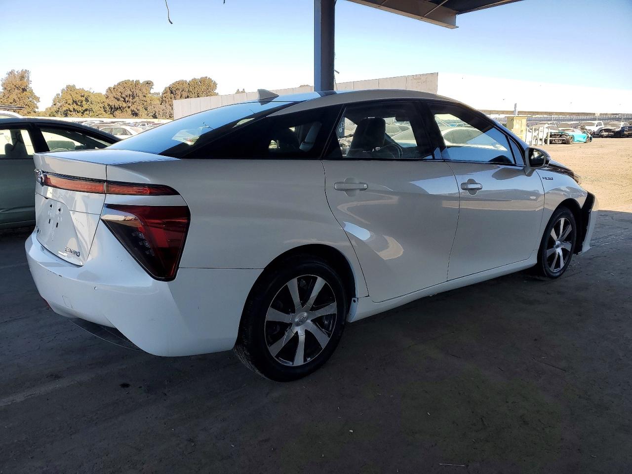 Toyota Mirai Base