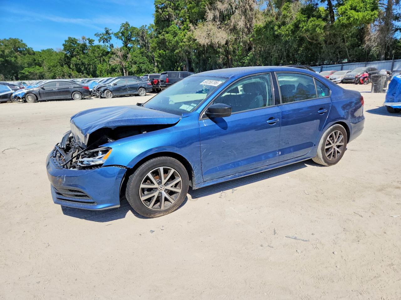 Salvage Volkswagen Jetta Image