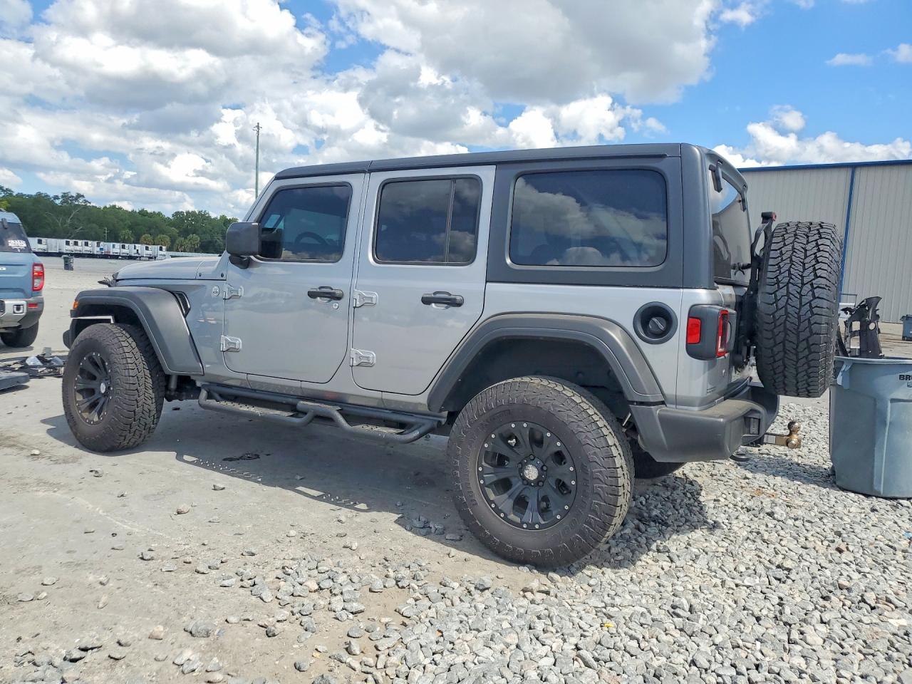 Jeep Wrangler Sport