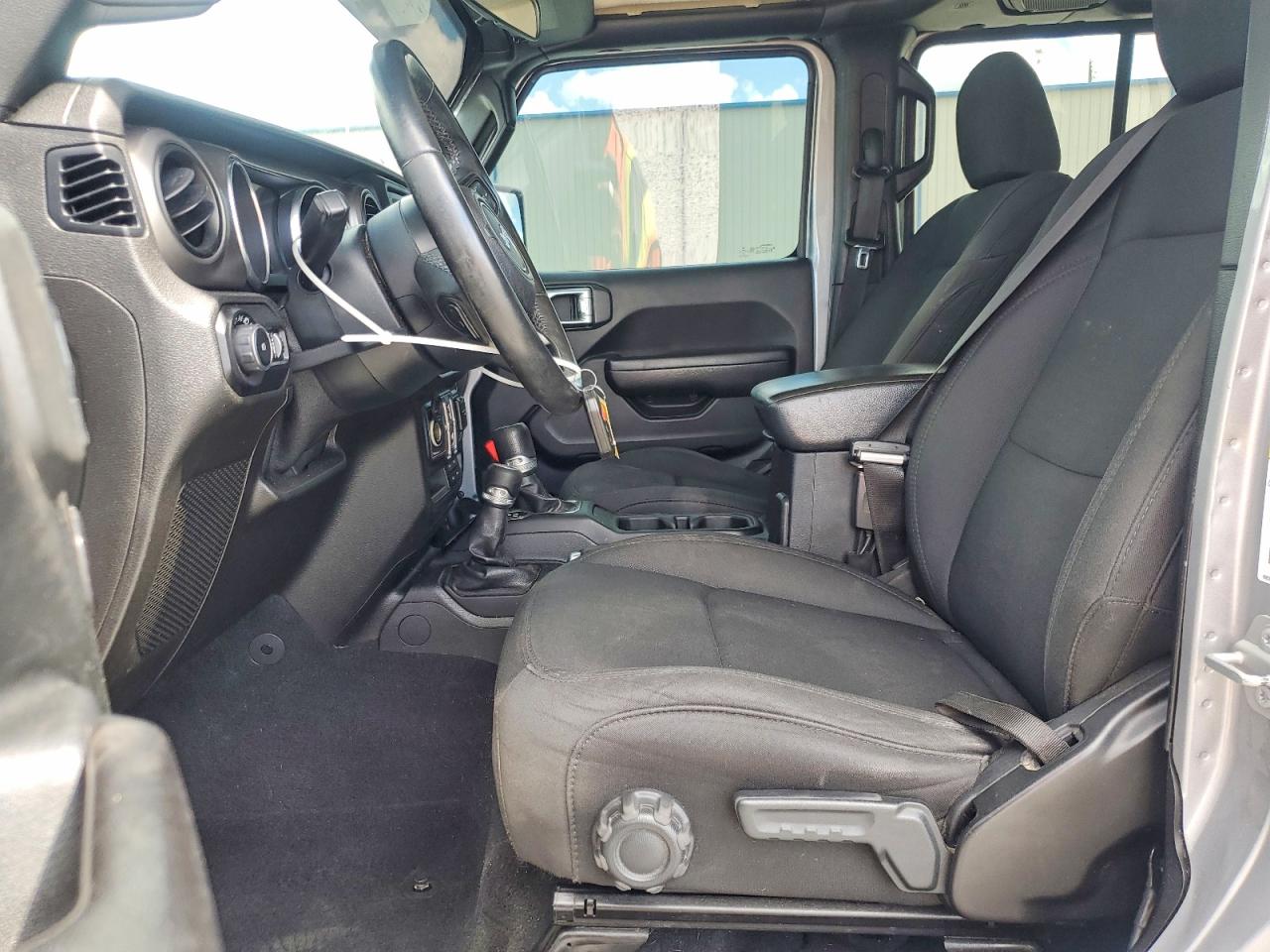 Jeep Wrangler Sport