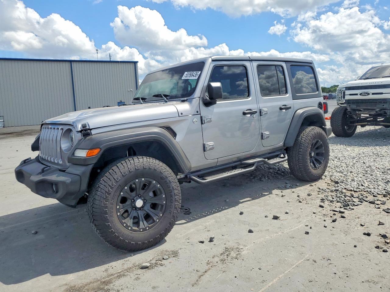Salvage Jeep Wrangler Image