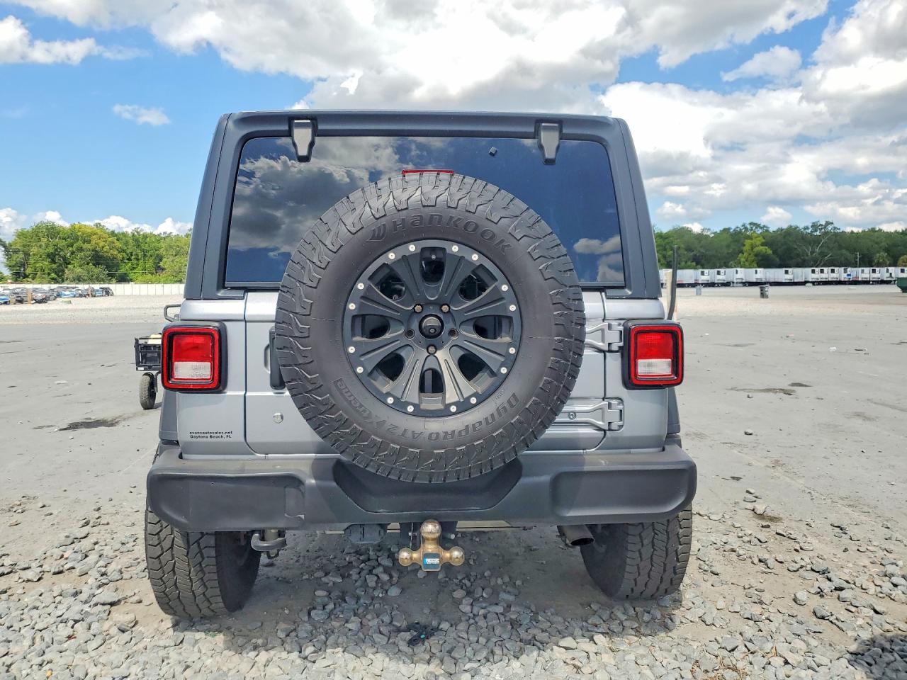 Jeep Wrangler Sport