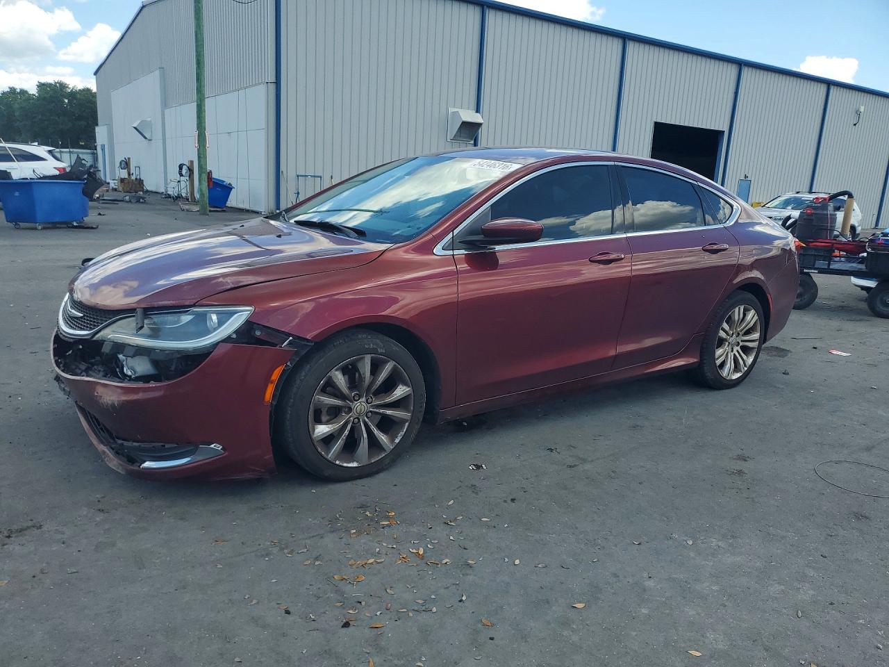 Salvage Chrysler 200 Image