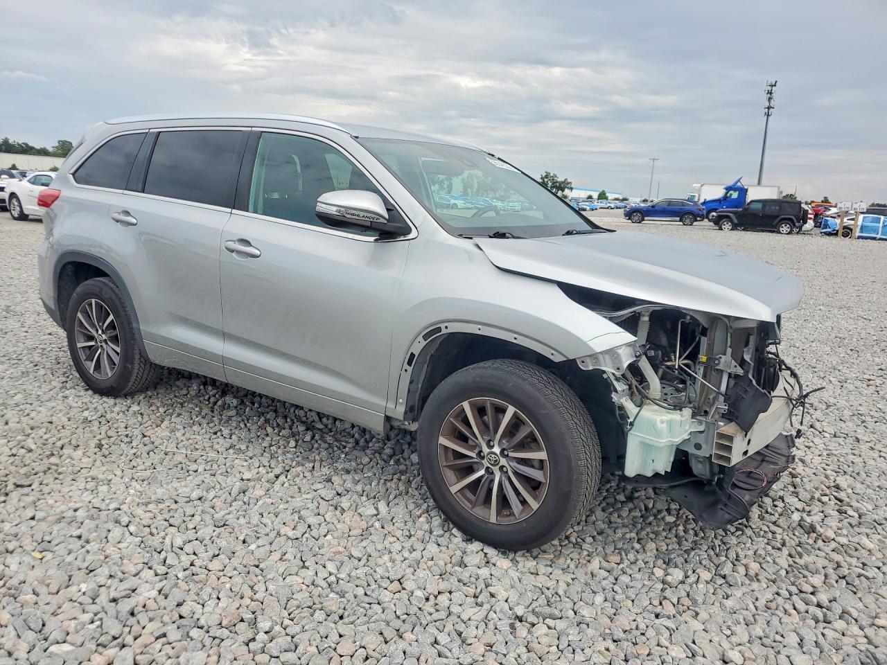 Toyota Highlander Xle