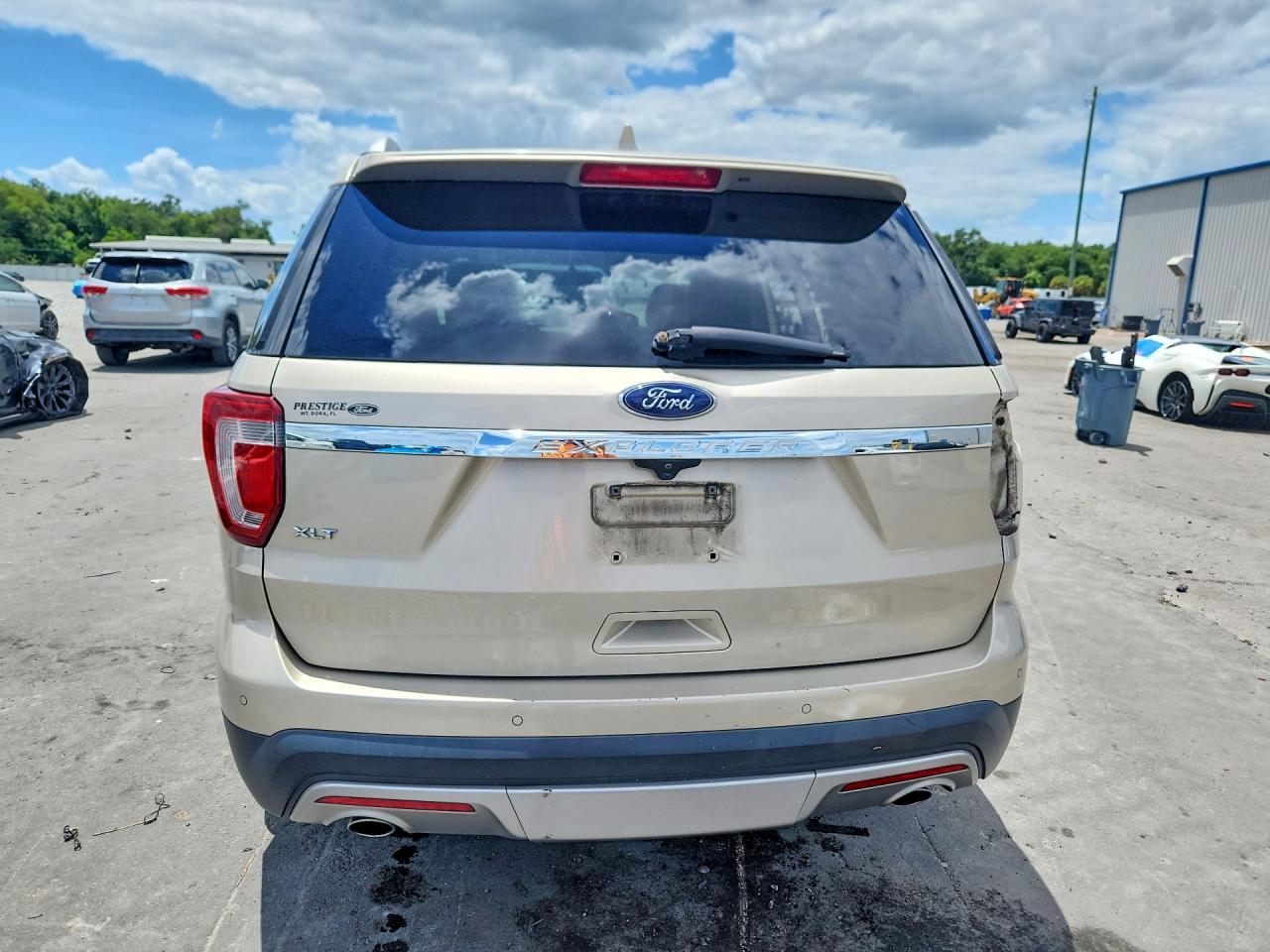 Ford Explorer Xlt