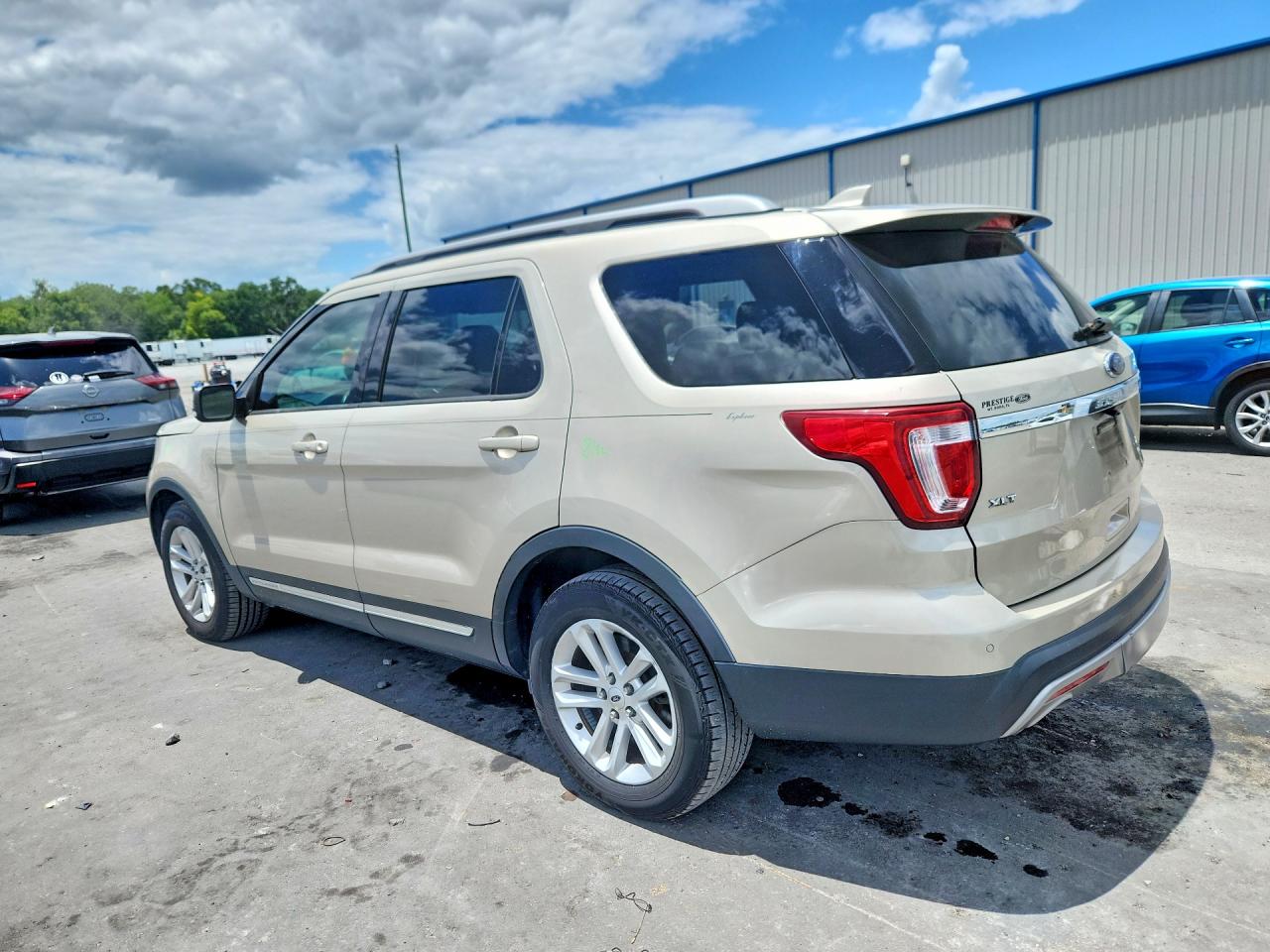 Ford Explorer Xlt