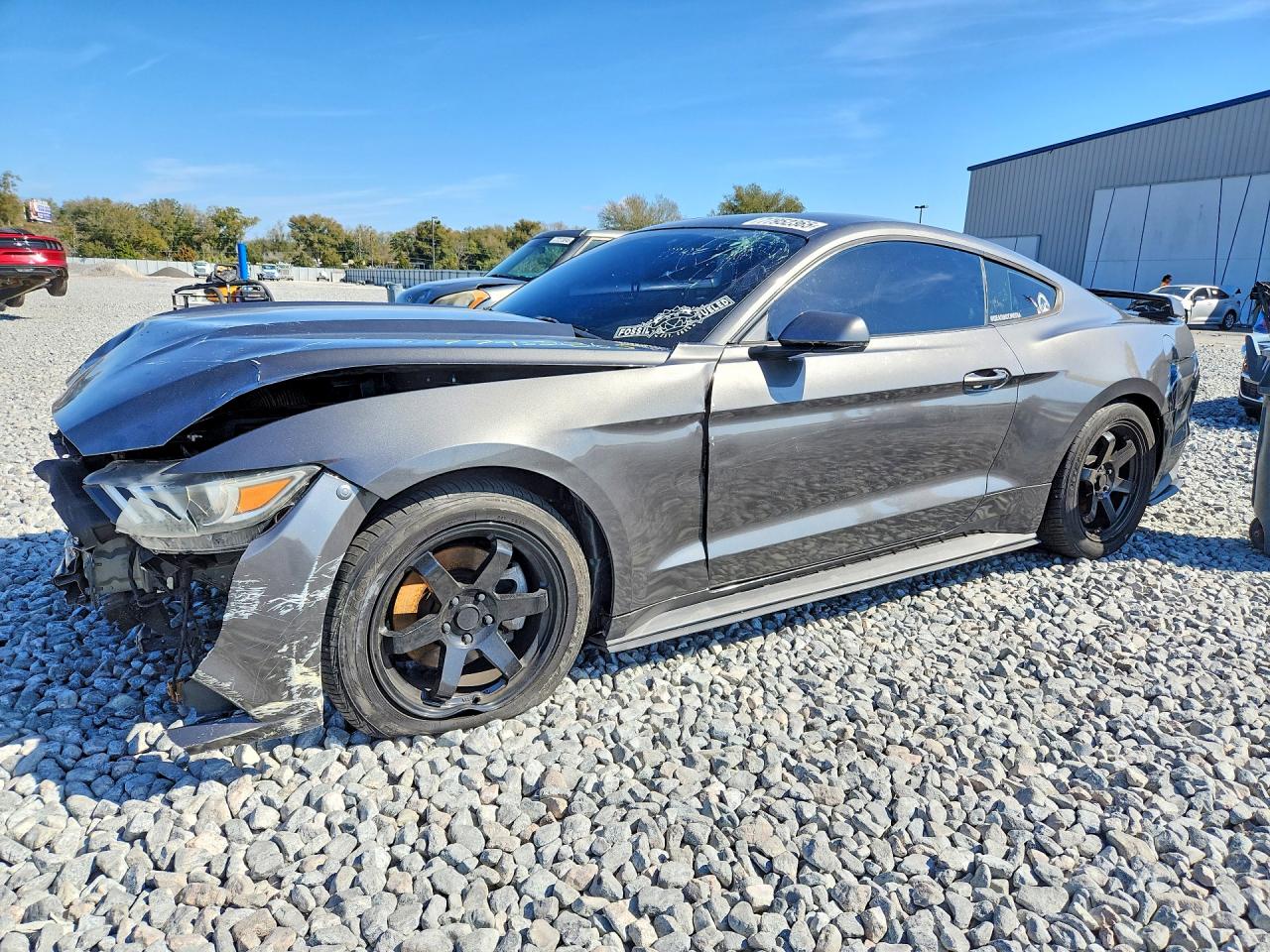 Salvage Ford Mustang Image