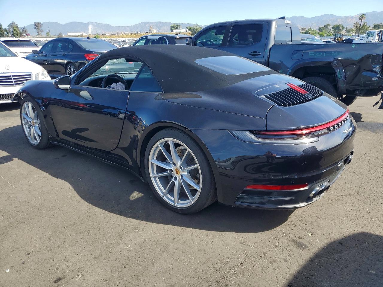 Porsche 911 Carrera