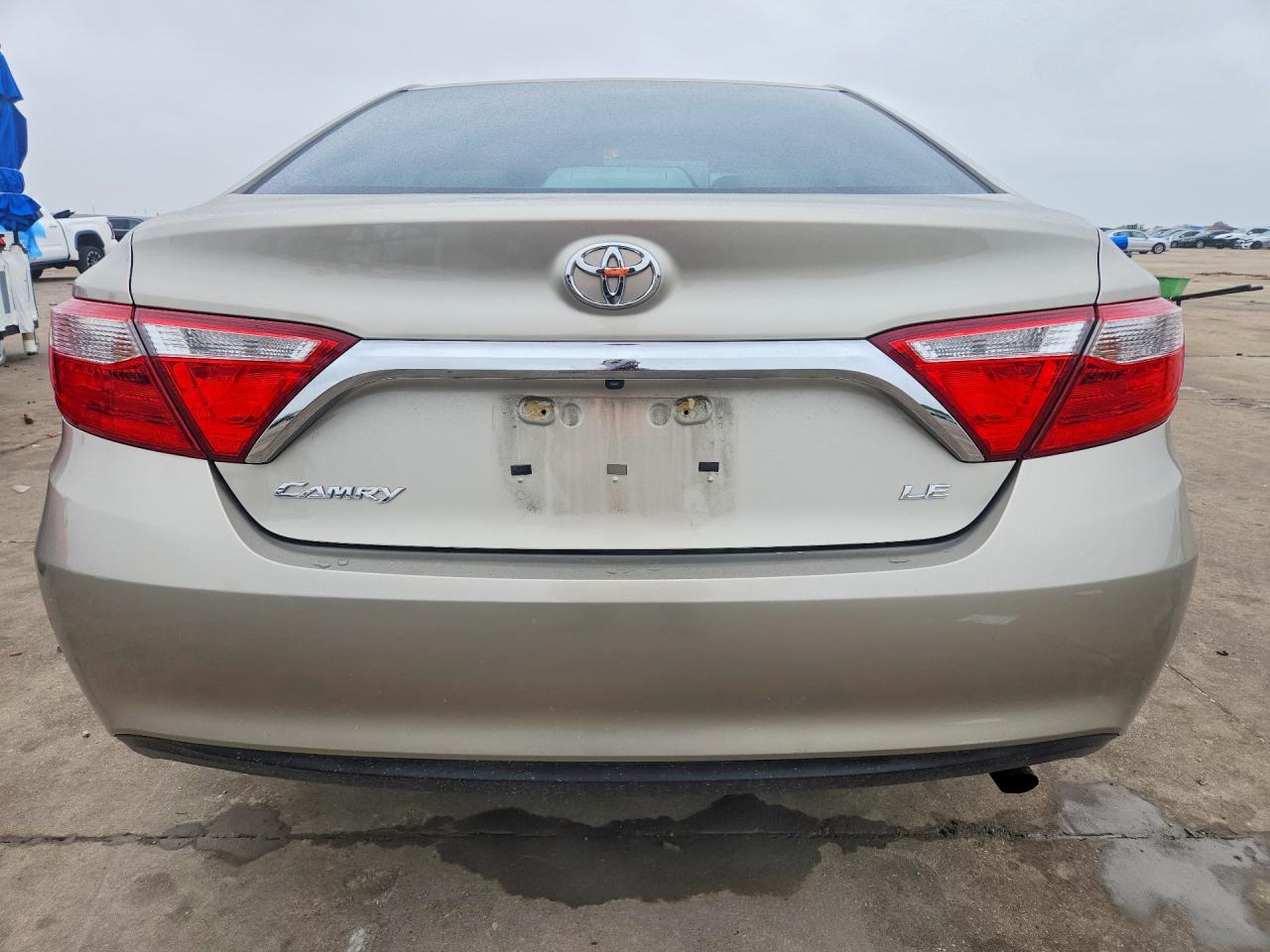 Toyota Camry Le