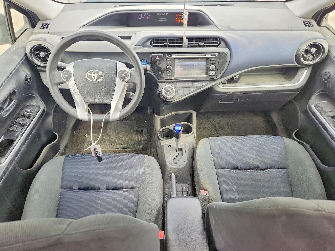 Toyota Prius c Three
