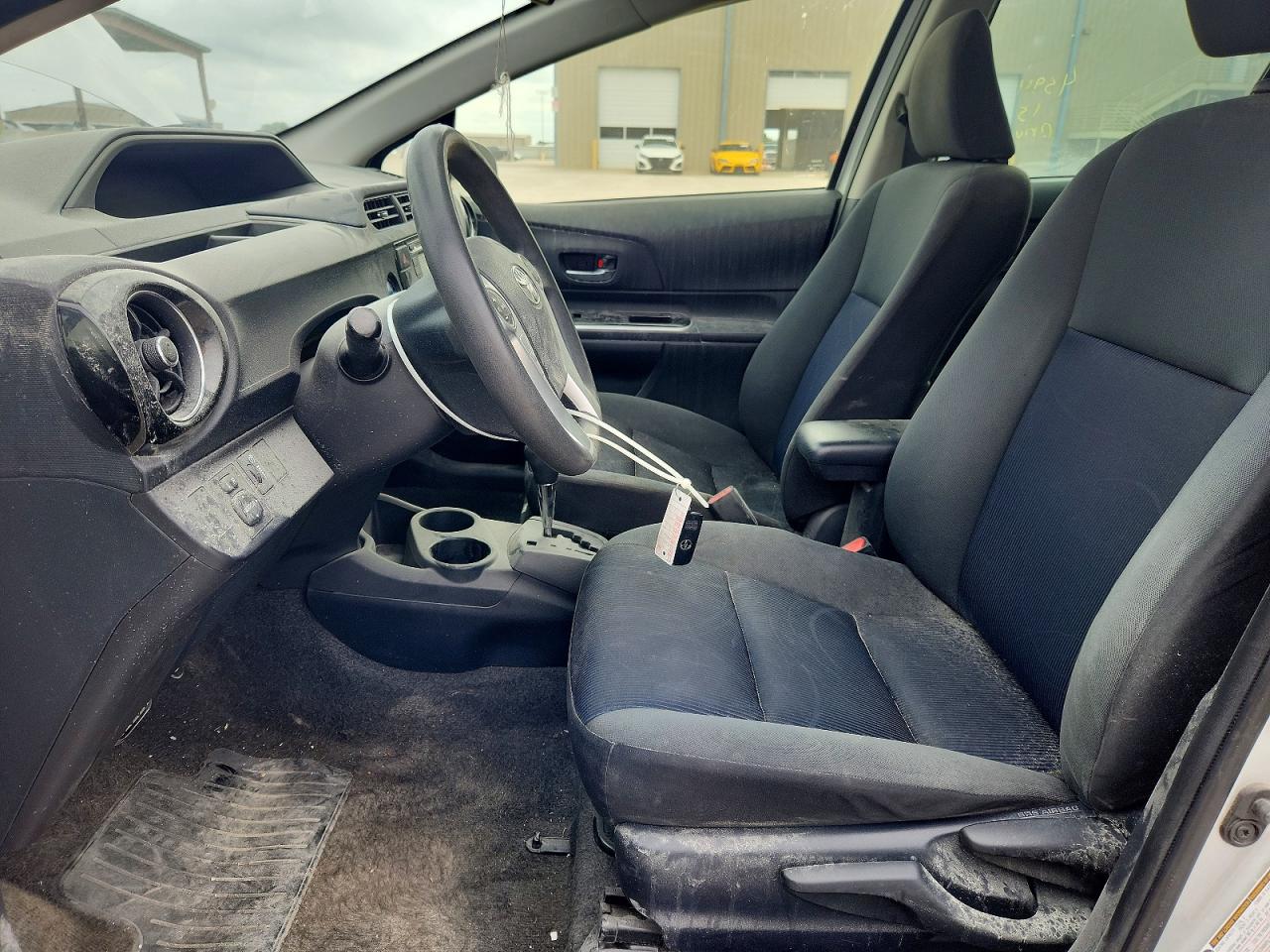 Toyota Prius c Three
