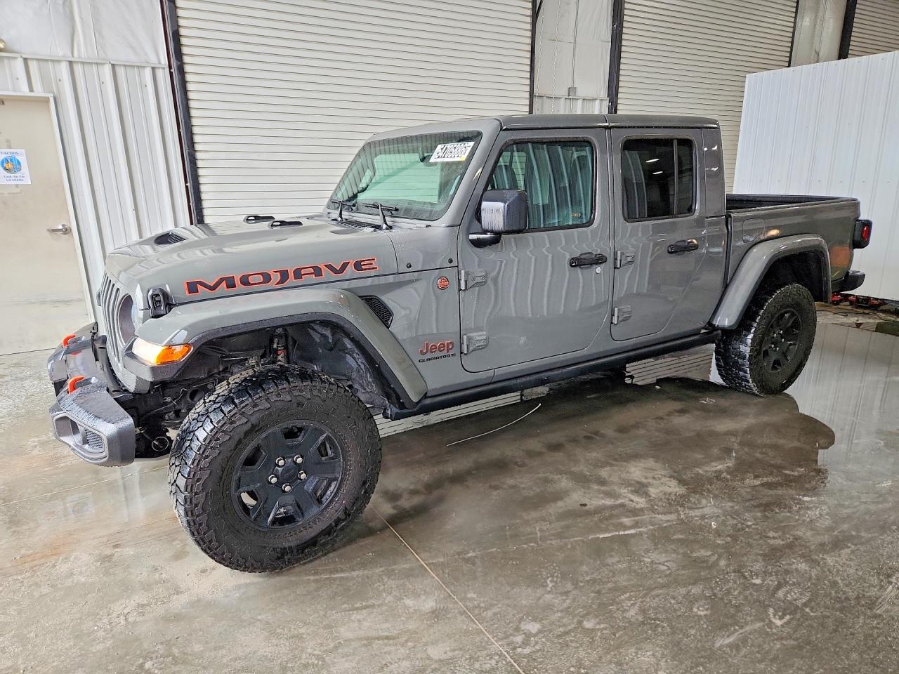 Salvage Jeep Gladiator Image
