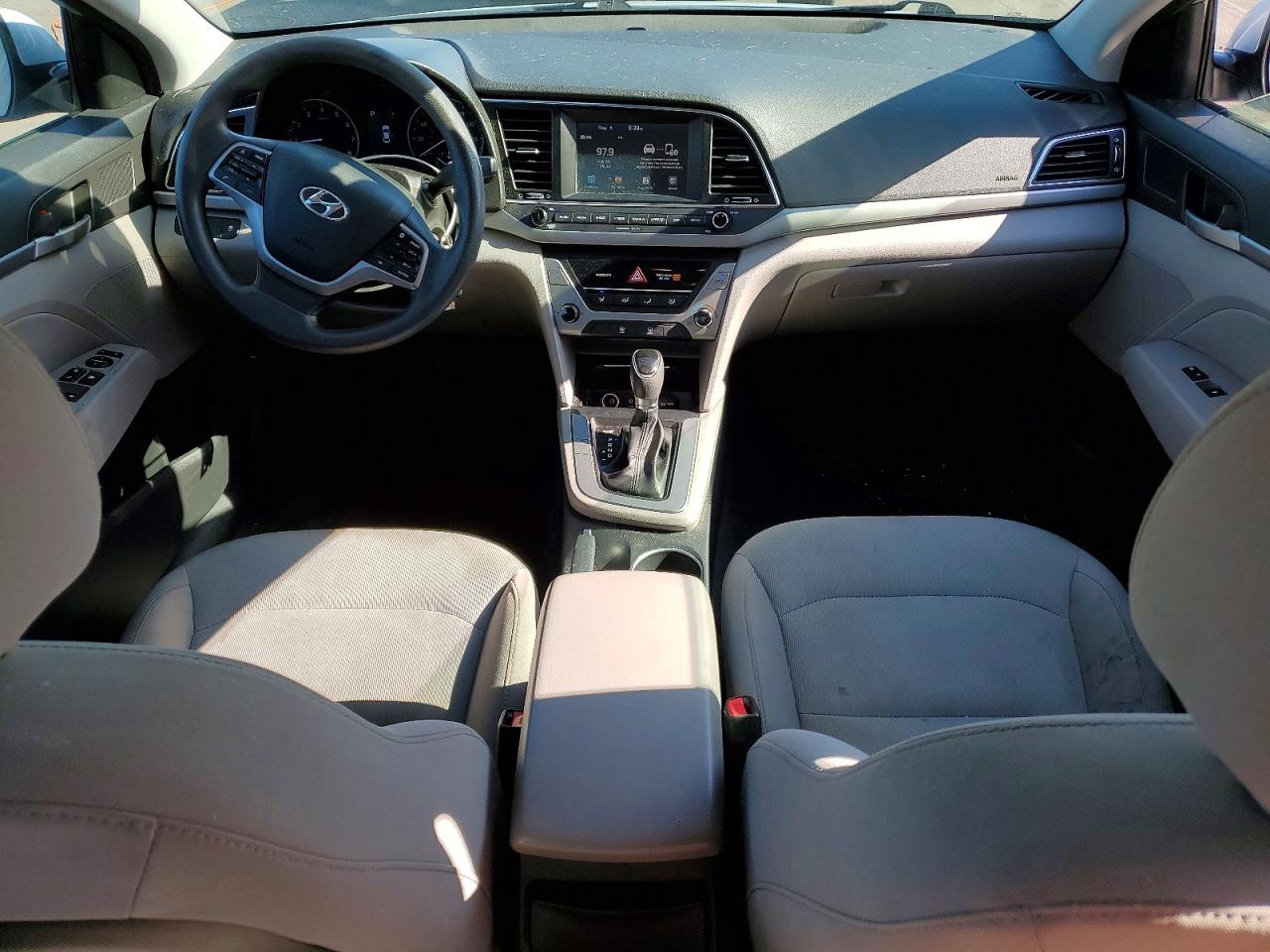 Hyundai ELANTRA Sel