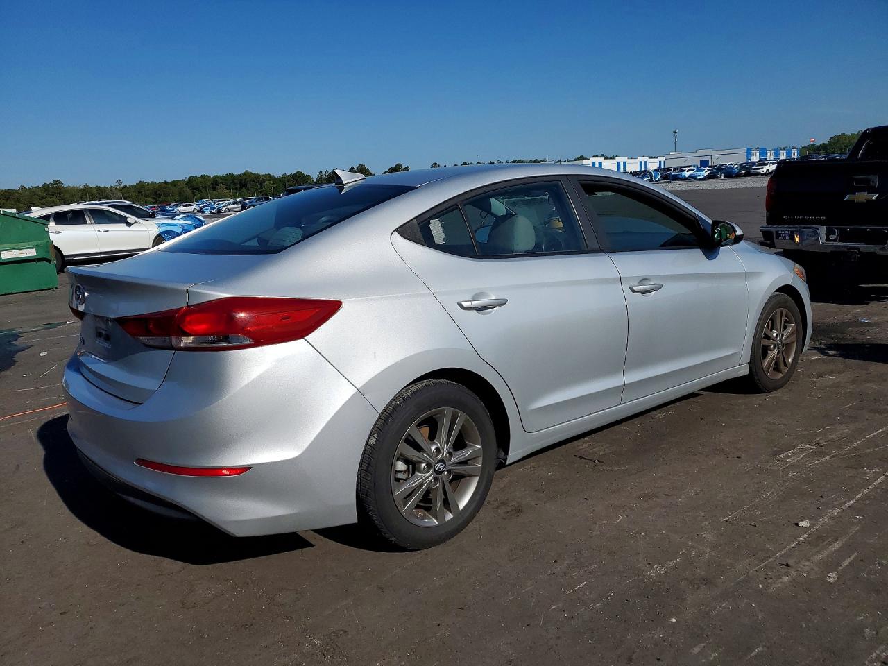 Hyundai ELANTRA Sel