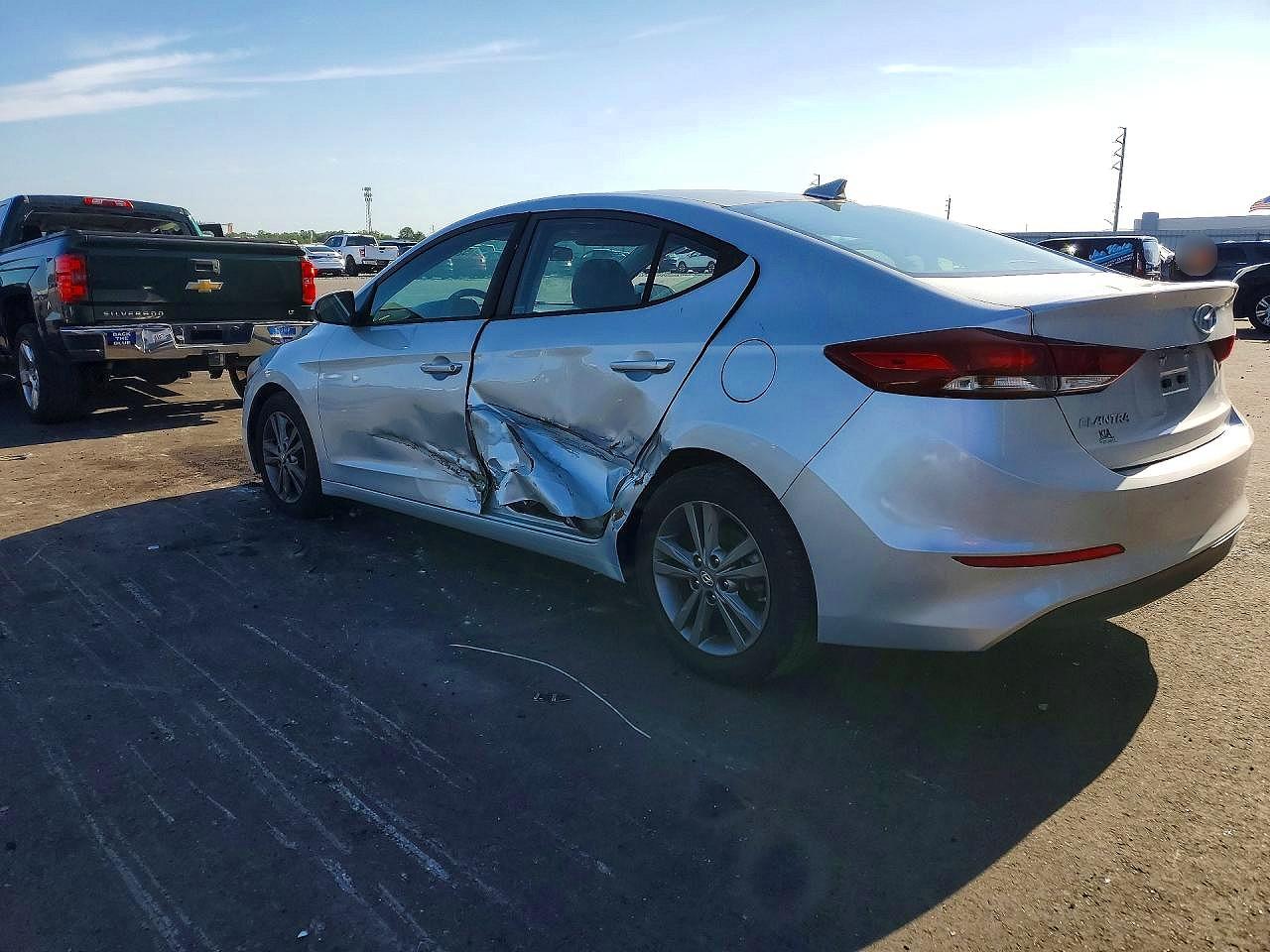 Hyundai ELANTRA Sel