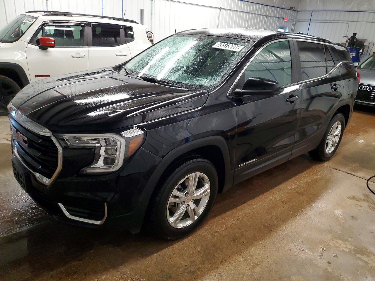 Salvage GMC Terrain Image