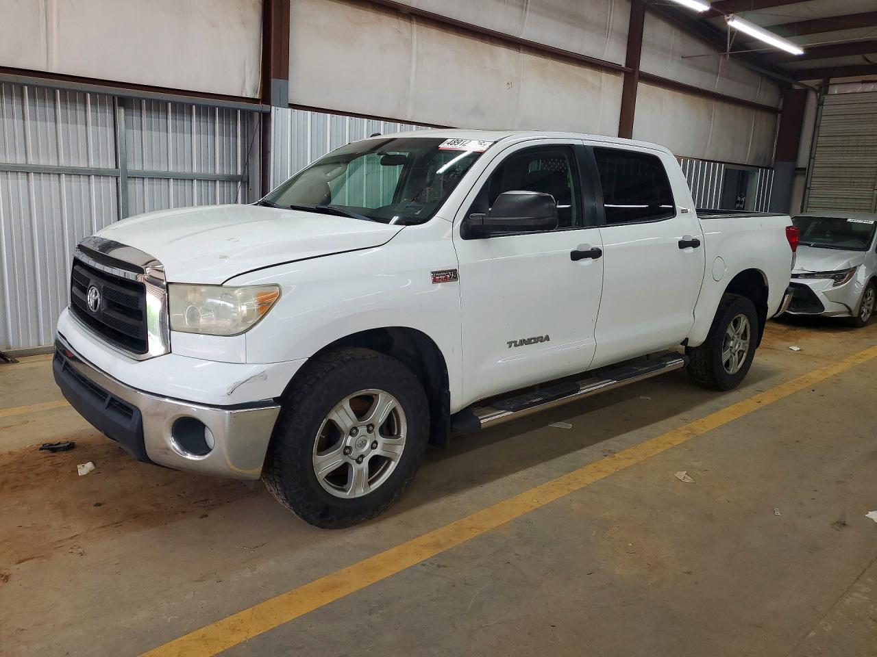 Salvage Toyota Tundra Image