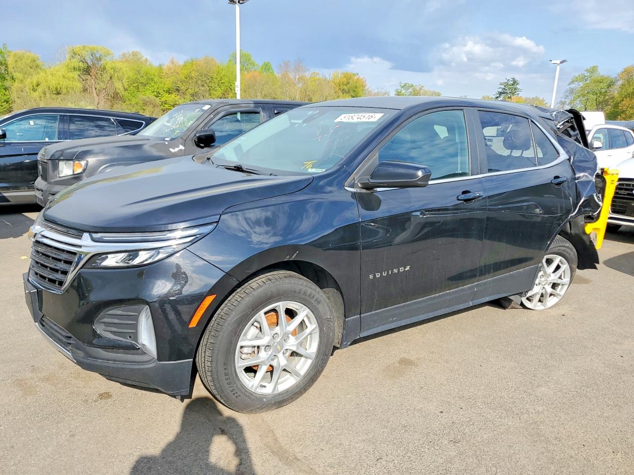 Salvage Chevrolet Equinox Image
