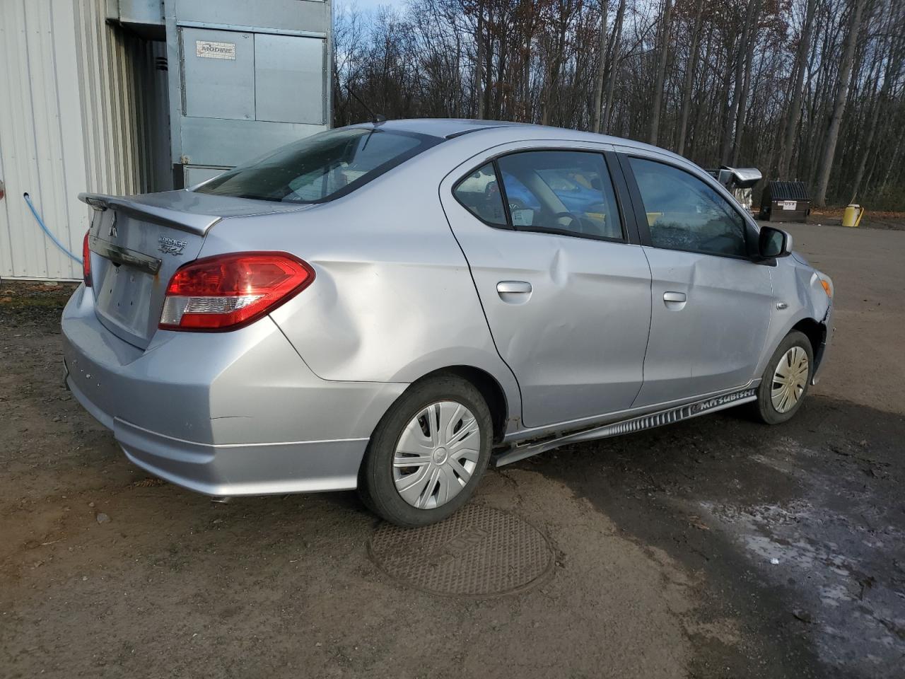 Mitsubishi Mirage G4 Es