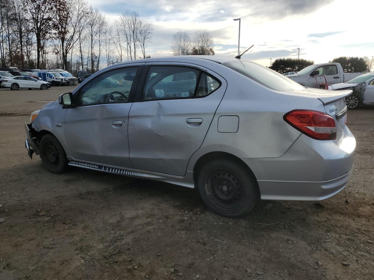 Mitsubishi Mirage G4 Es