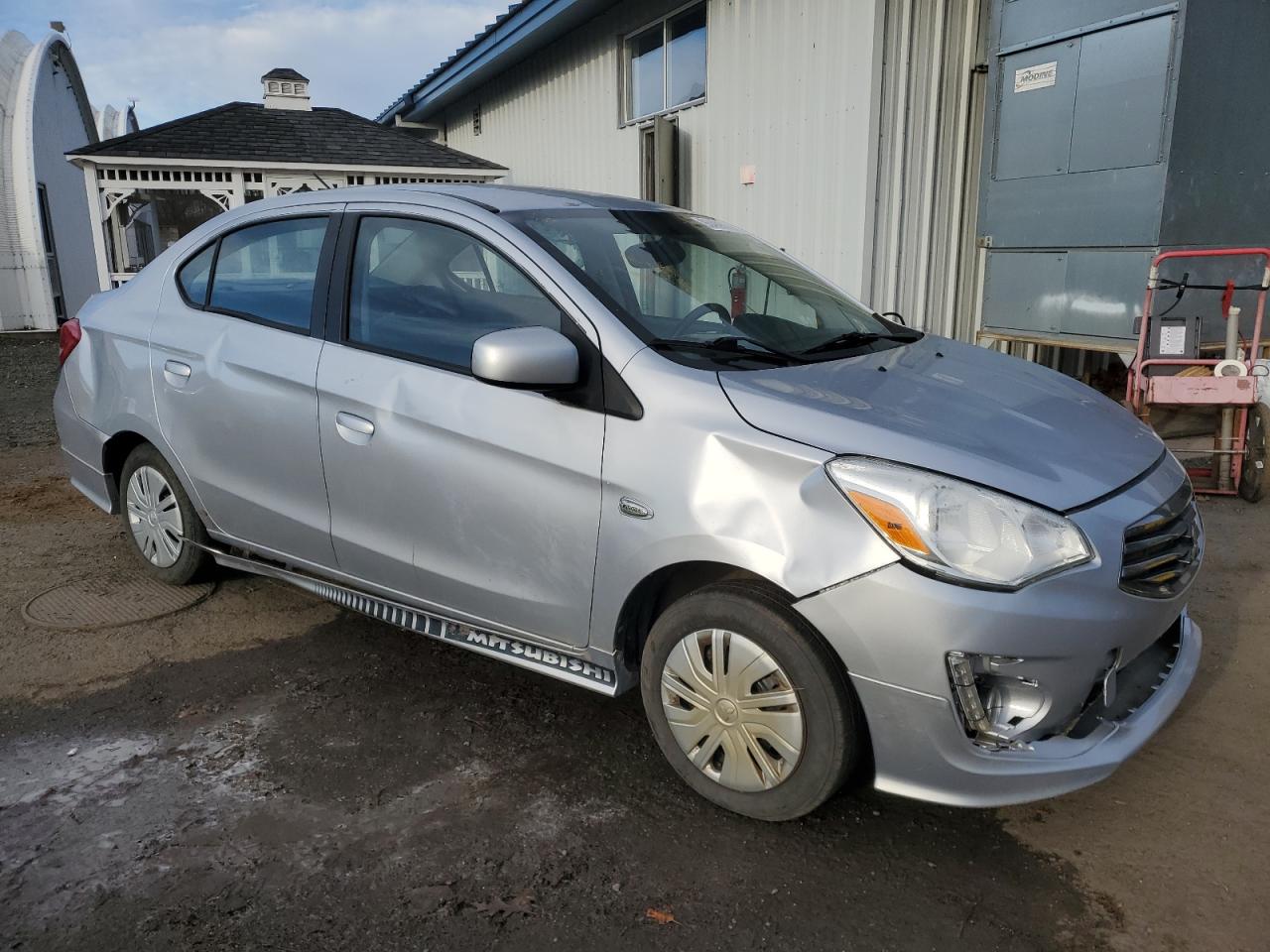 Mitsubishi Mirage G4 Es