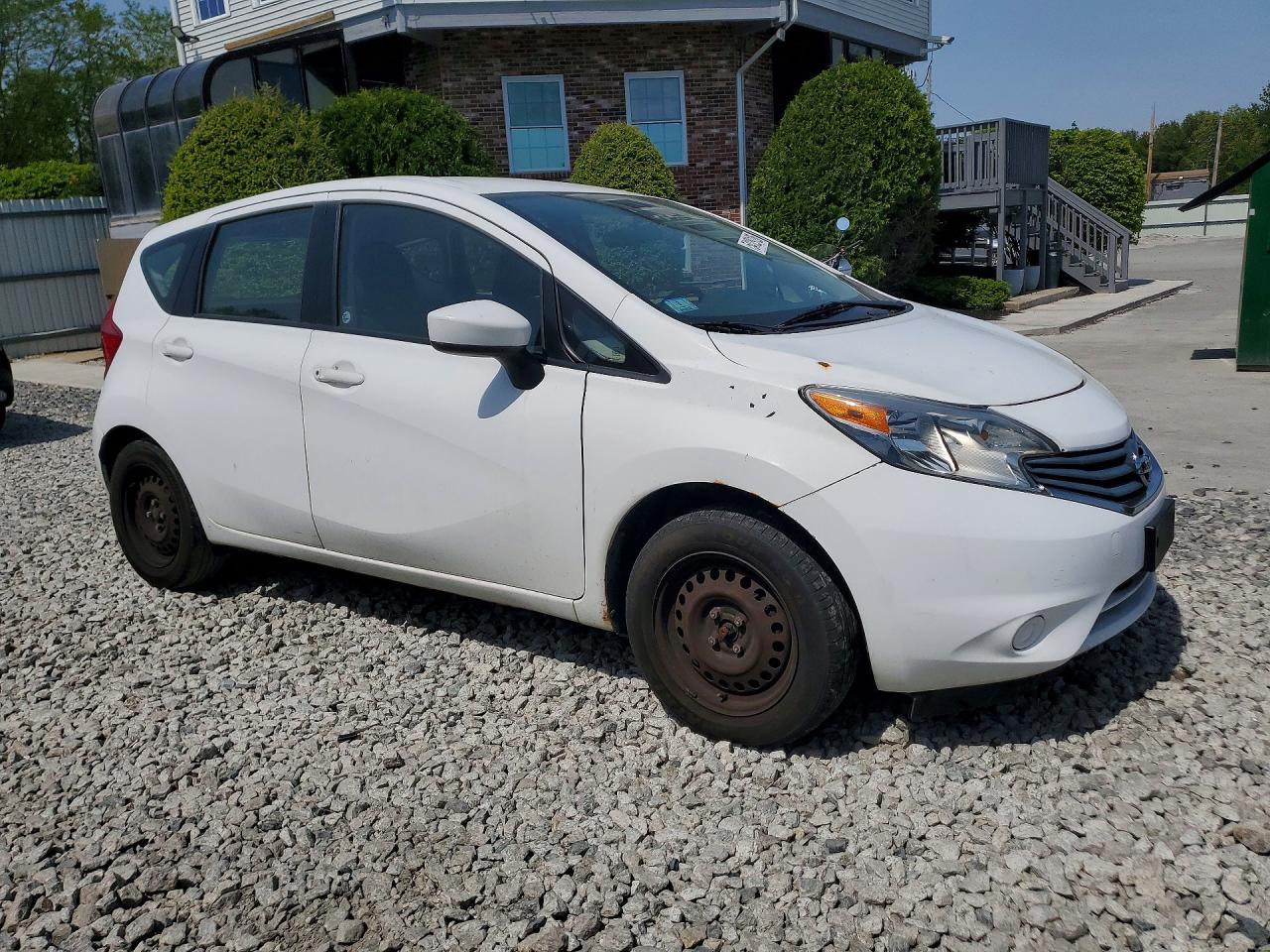 Nissan Versa S Plus