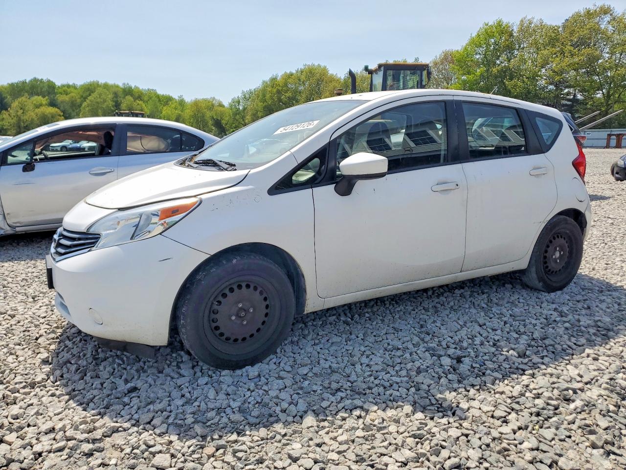 Salvage Nissan Versa Image