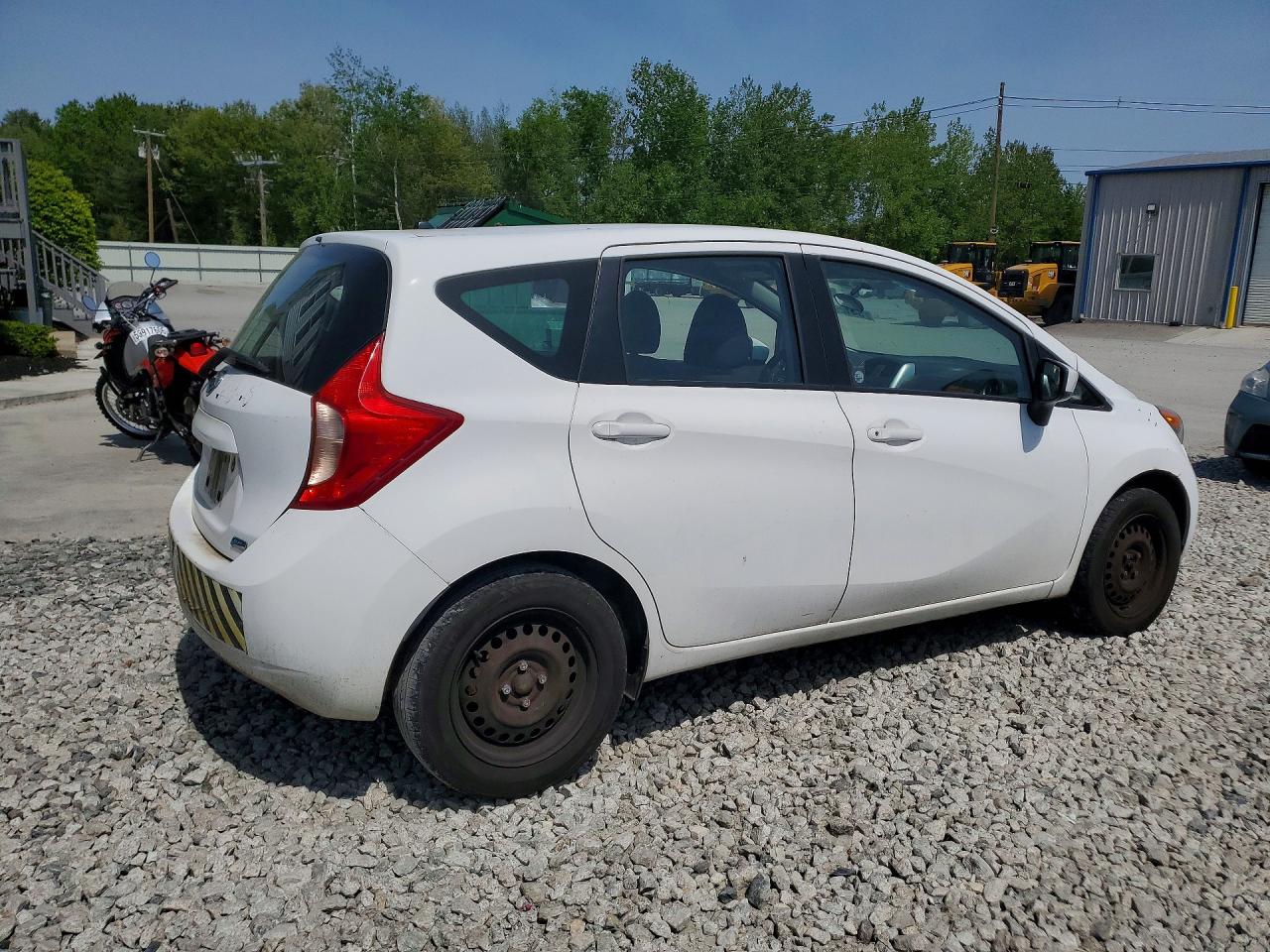 Nissan Versa S Plus