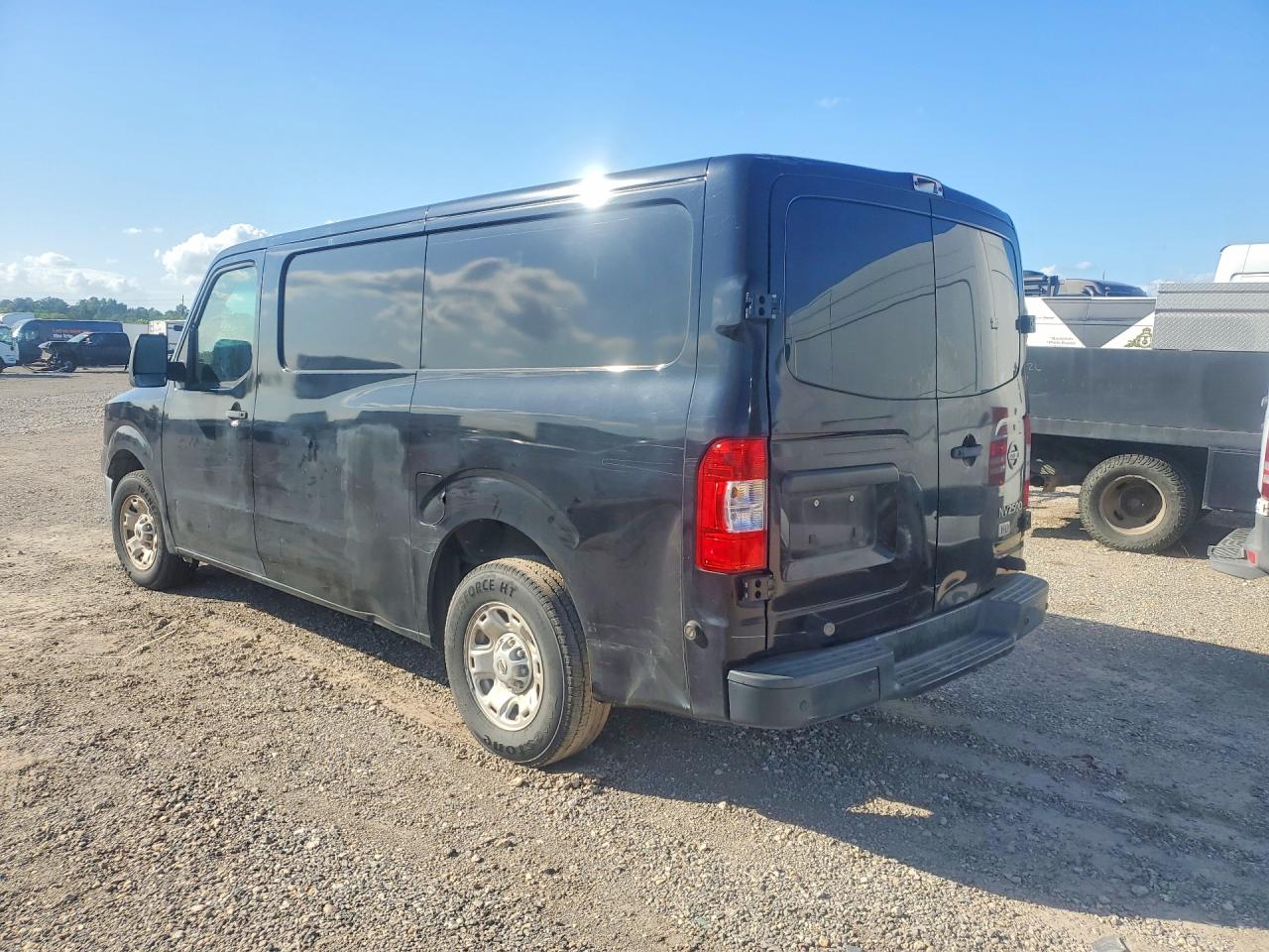 Nissan Nv 2500