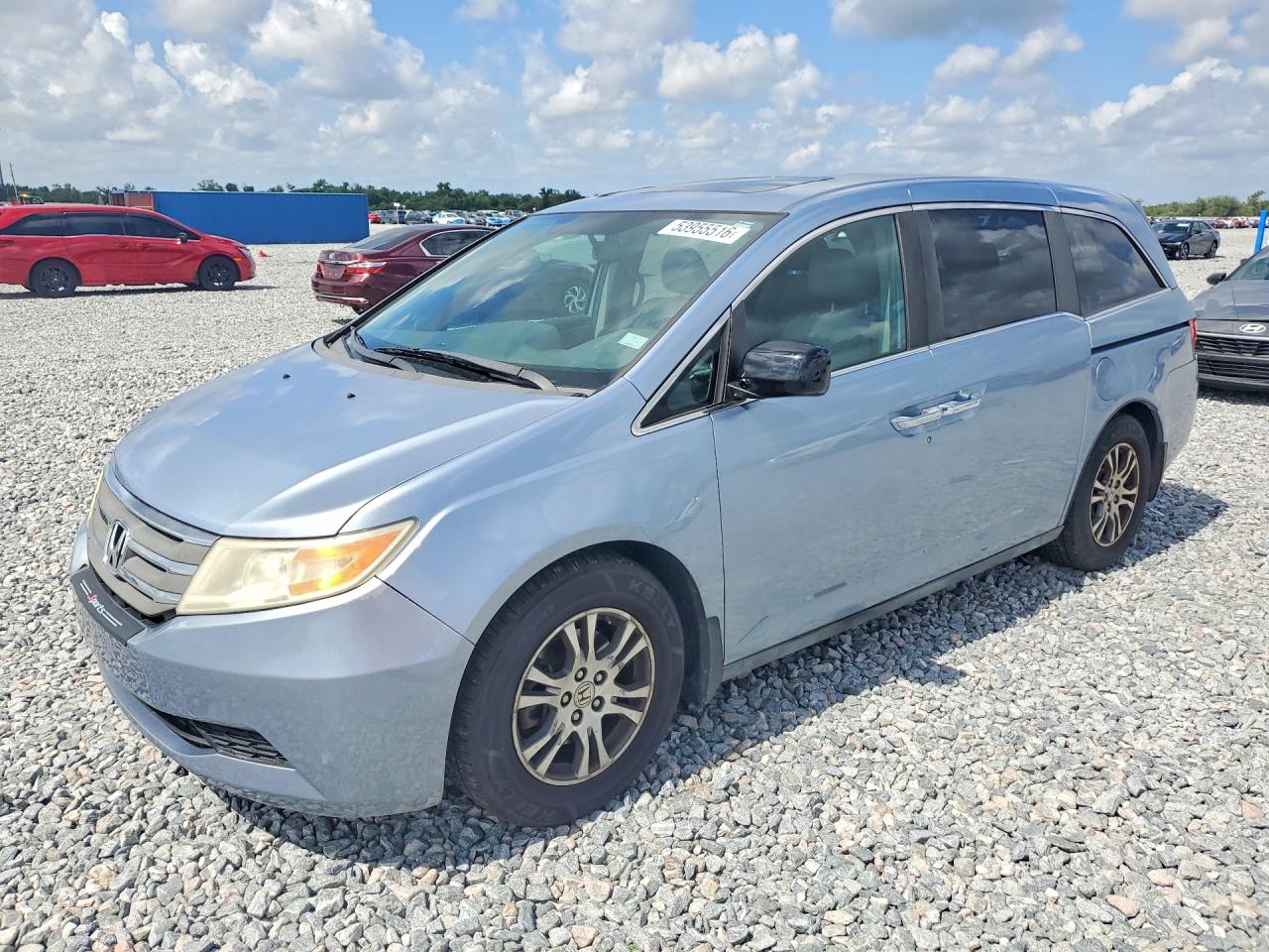 Salvage Honda Odyssey Image