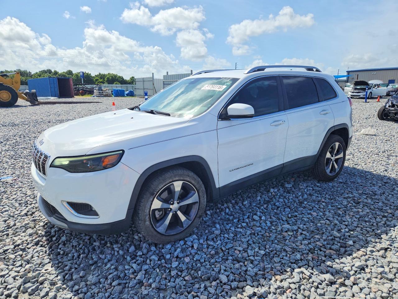 Salvage Jeep Cherokee Image