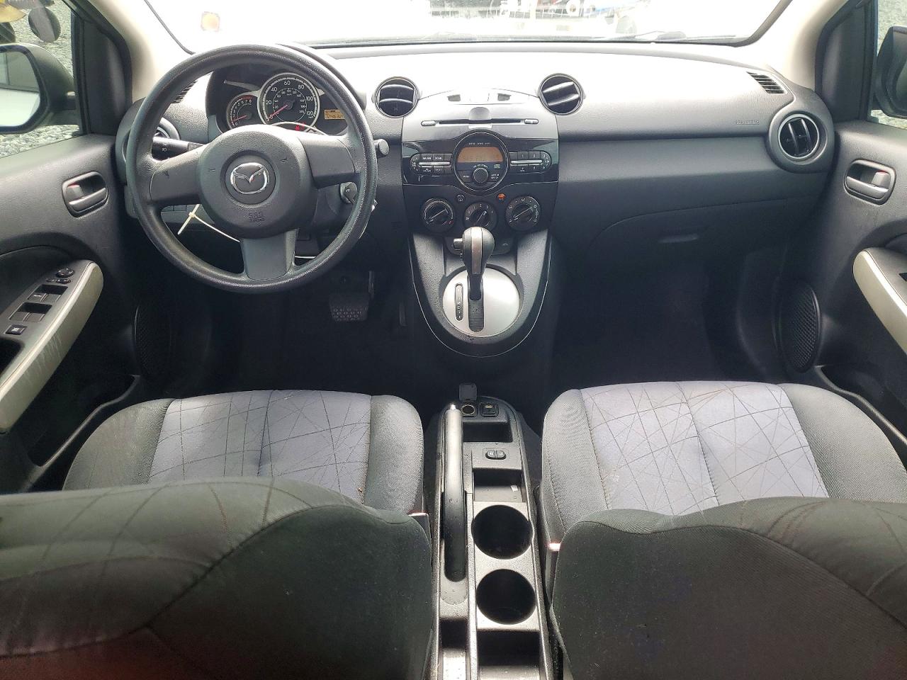 Mazda 2 Sport
