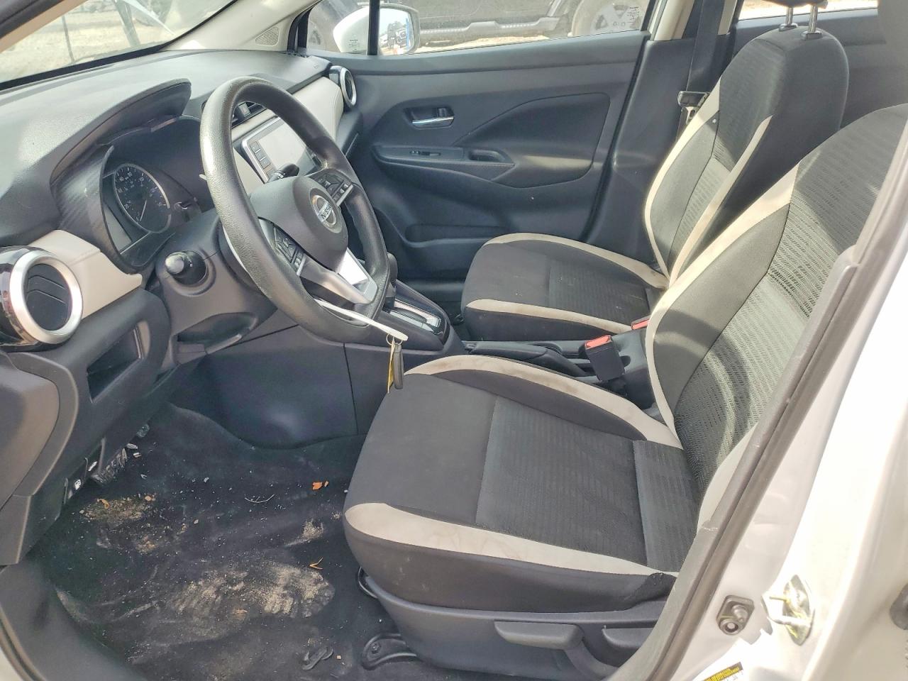 Nissan Versa Sv