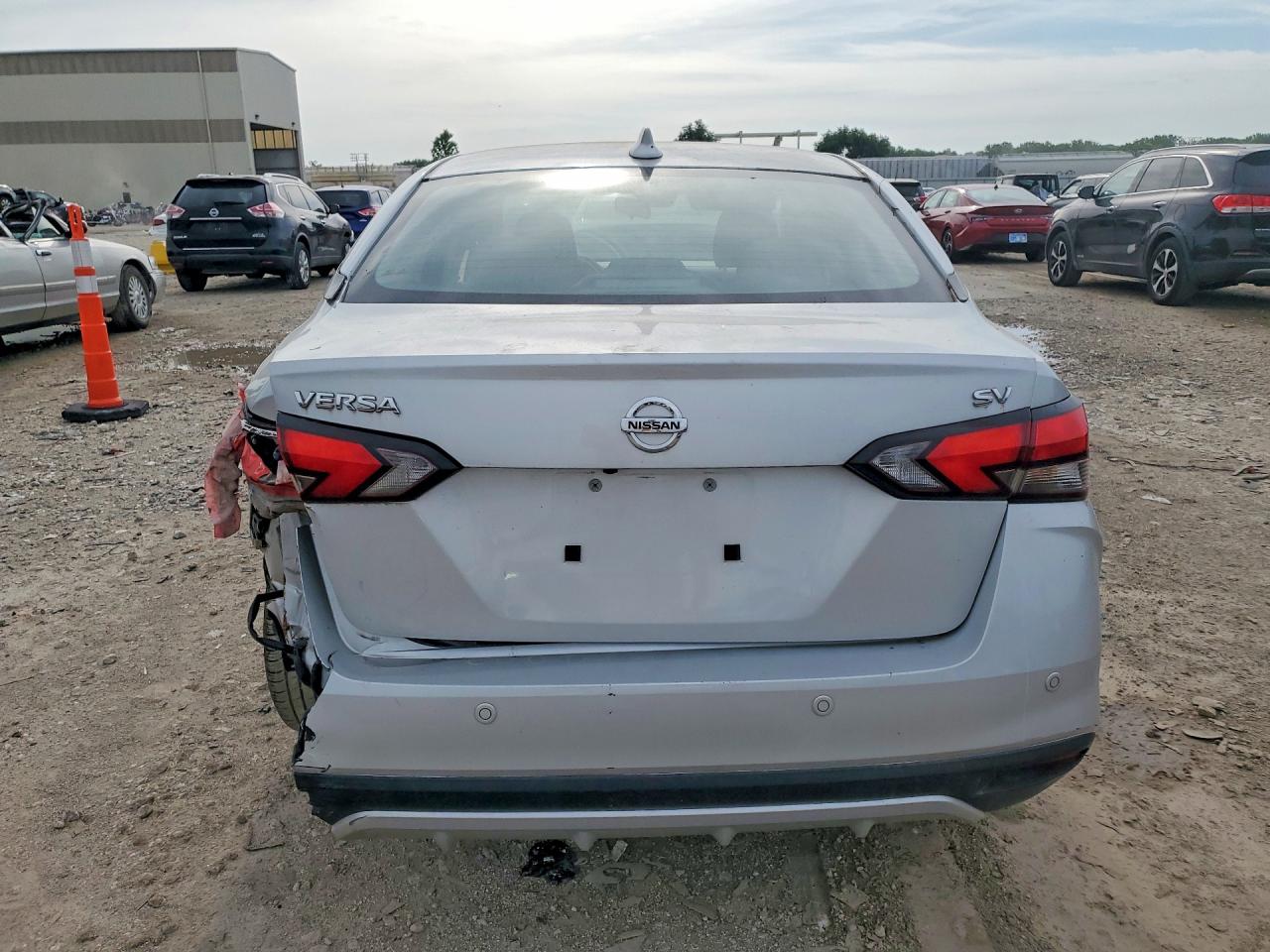 Nissan Versa Sv