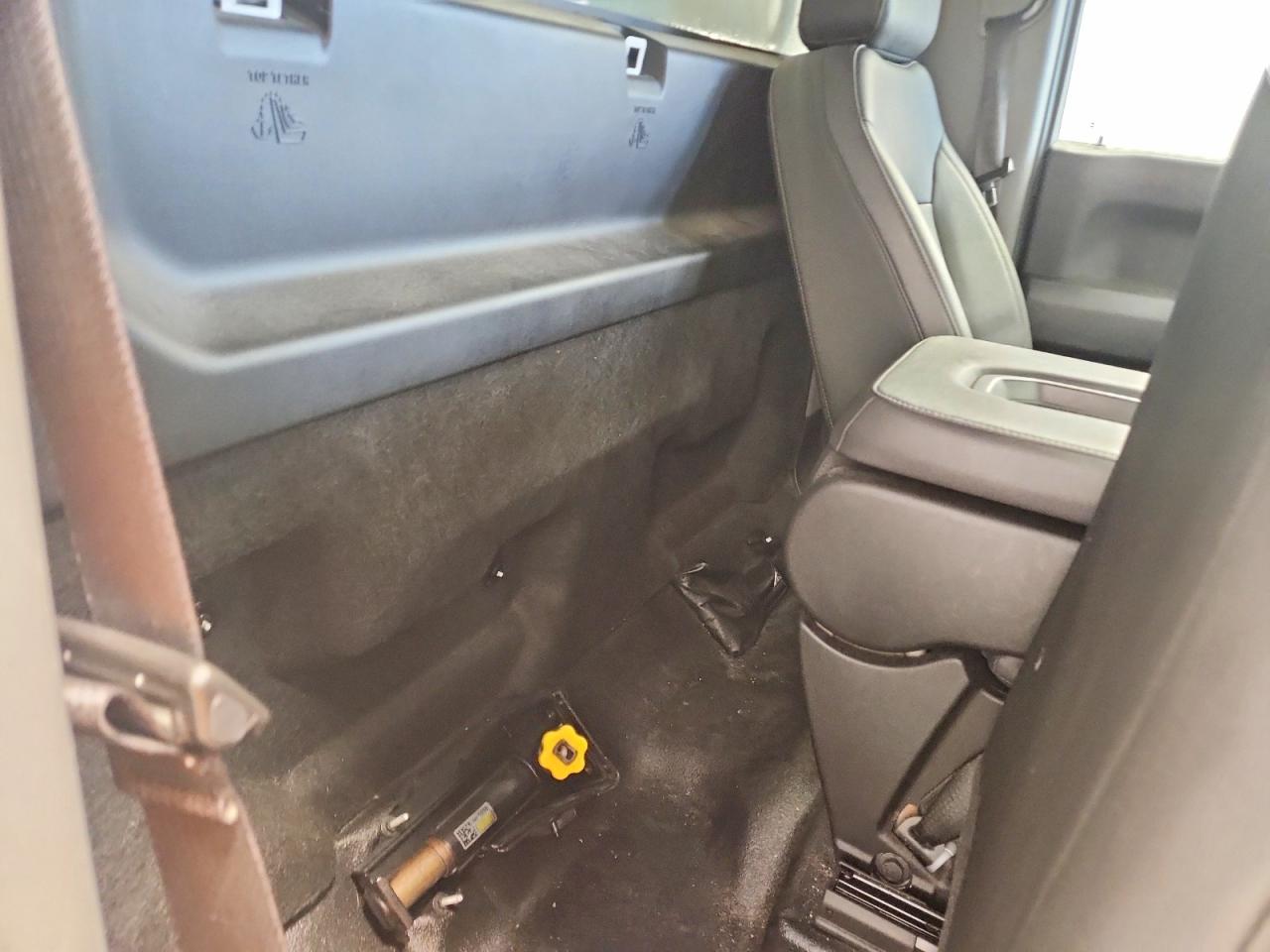 Chevrolet Silverado C1500