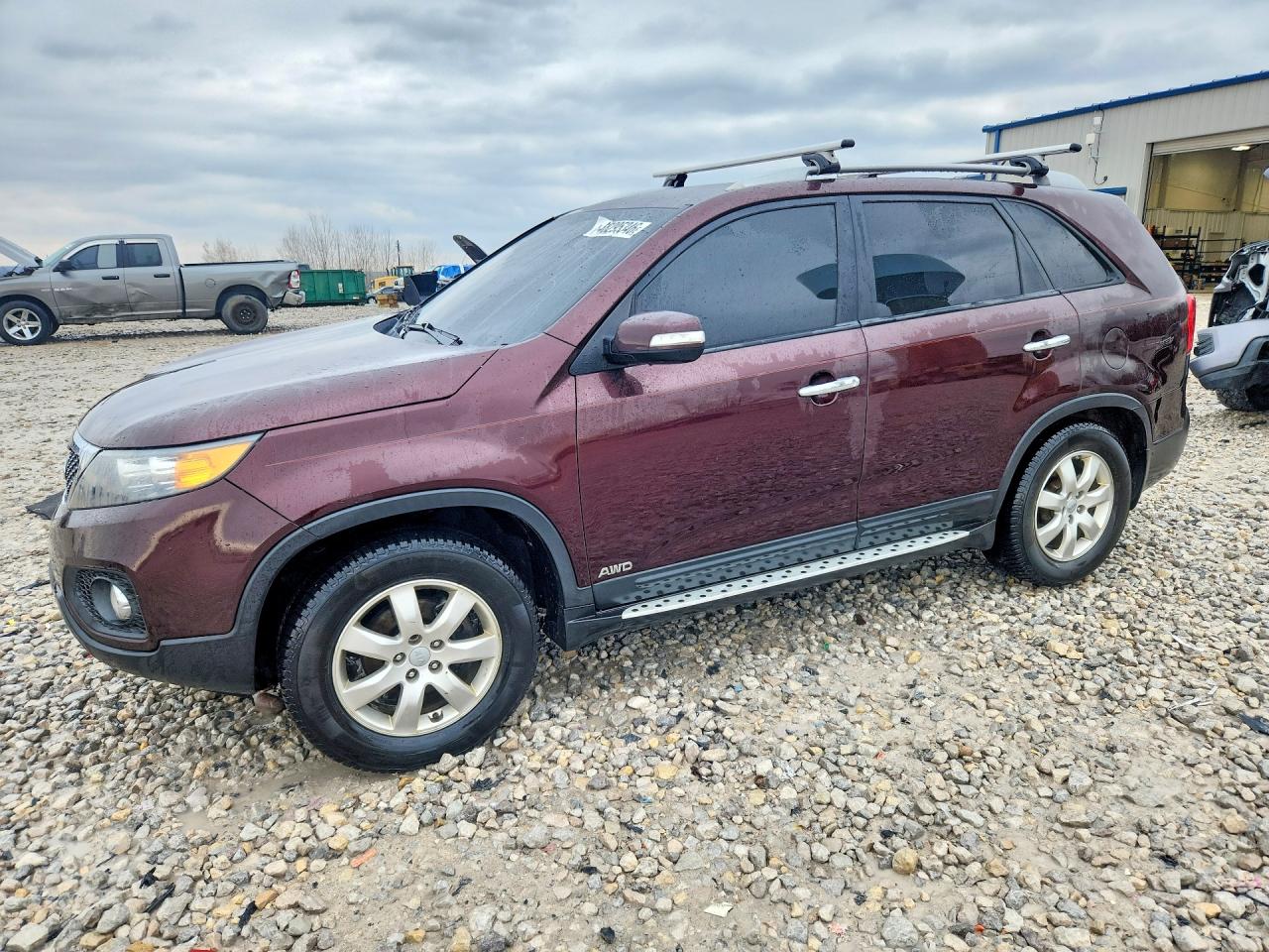 Salvage Kia Sorento Image