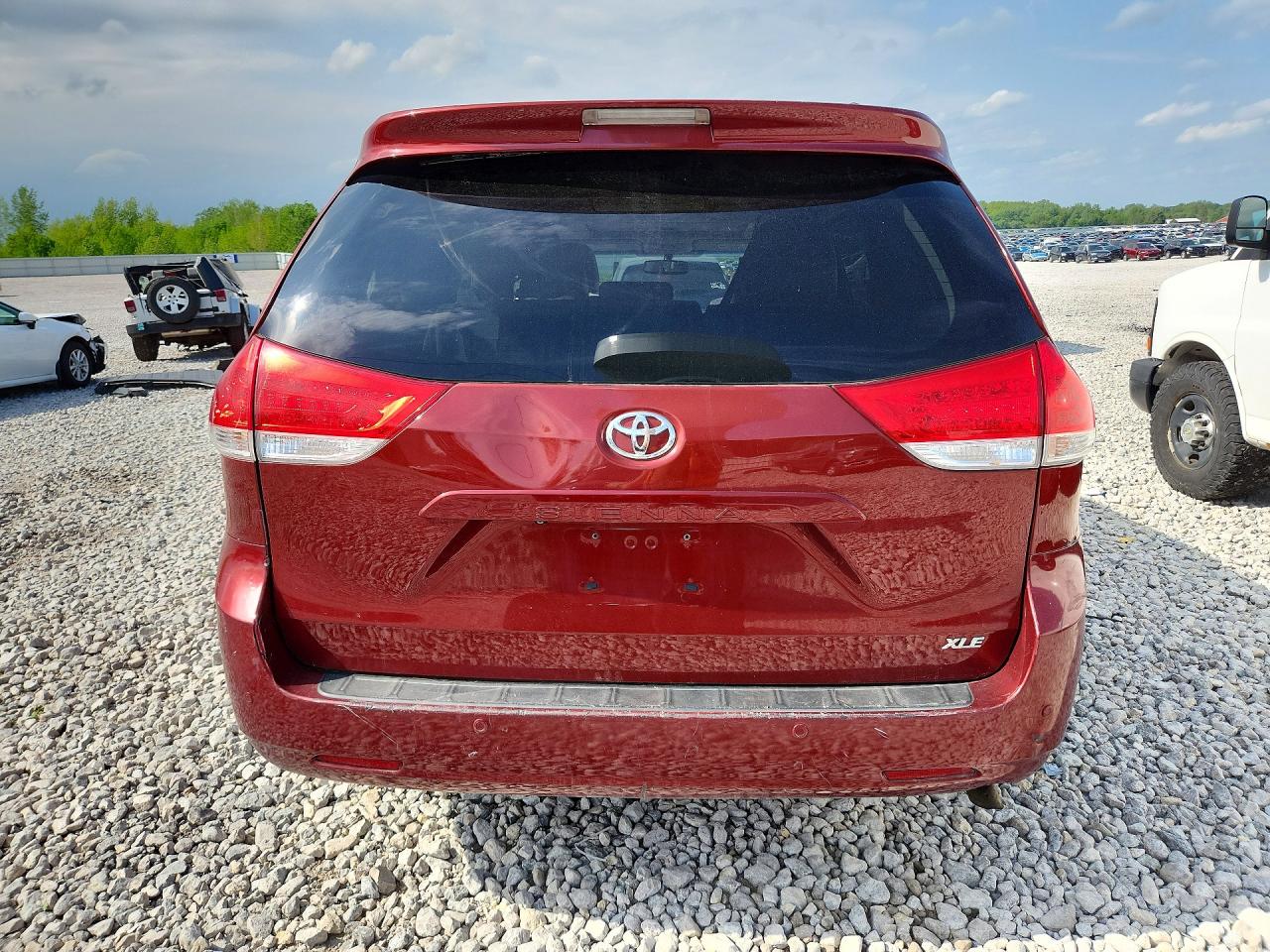 Toyota Sienna Xle 8-passenger